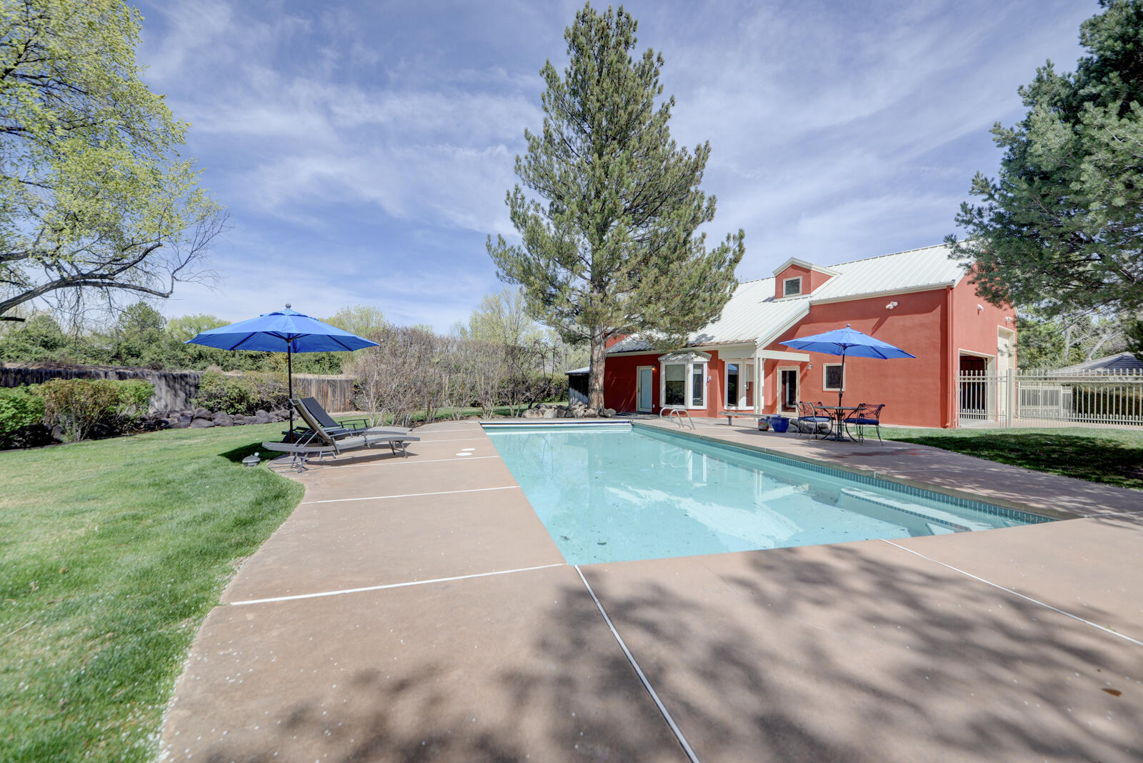 Photo 18 — 1515 Los Nietos Court NW