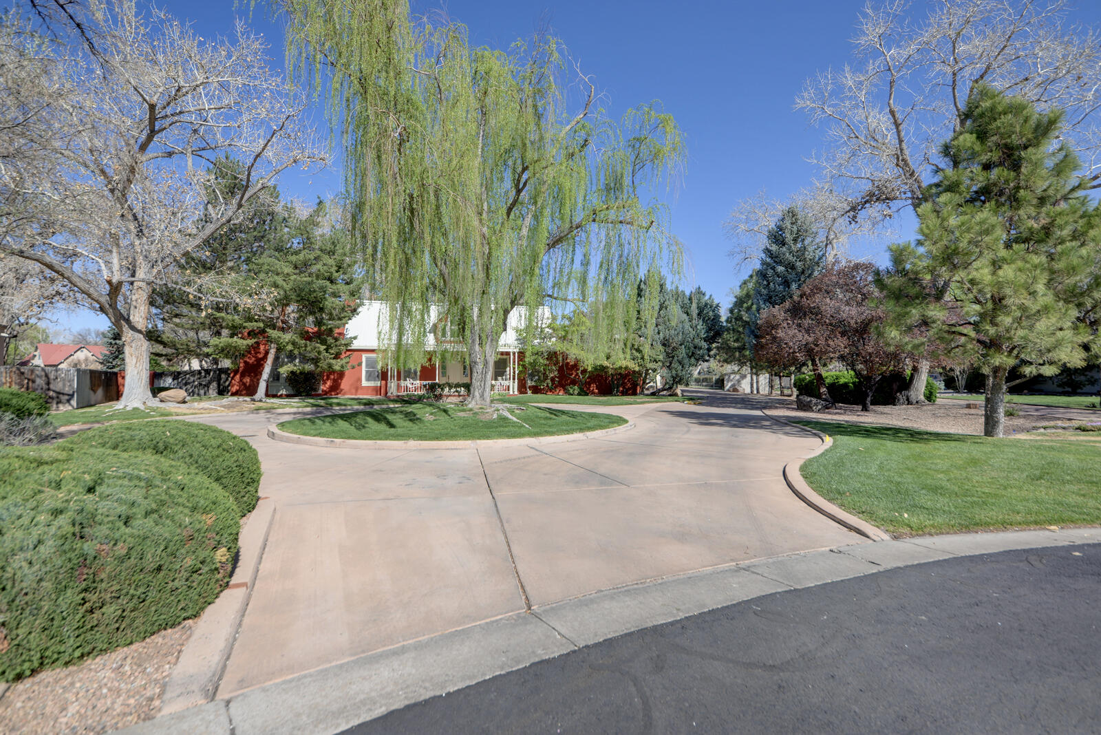 Photo 2 — 1515 Los Nietos Court NW