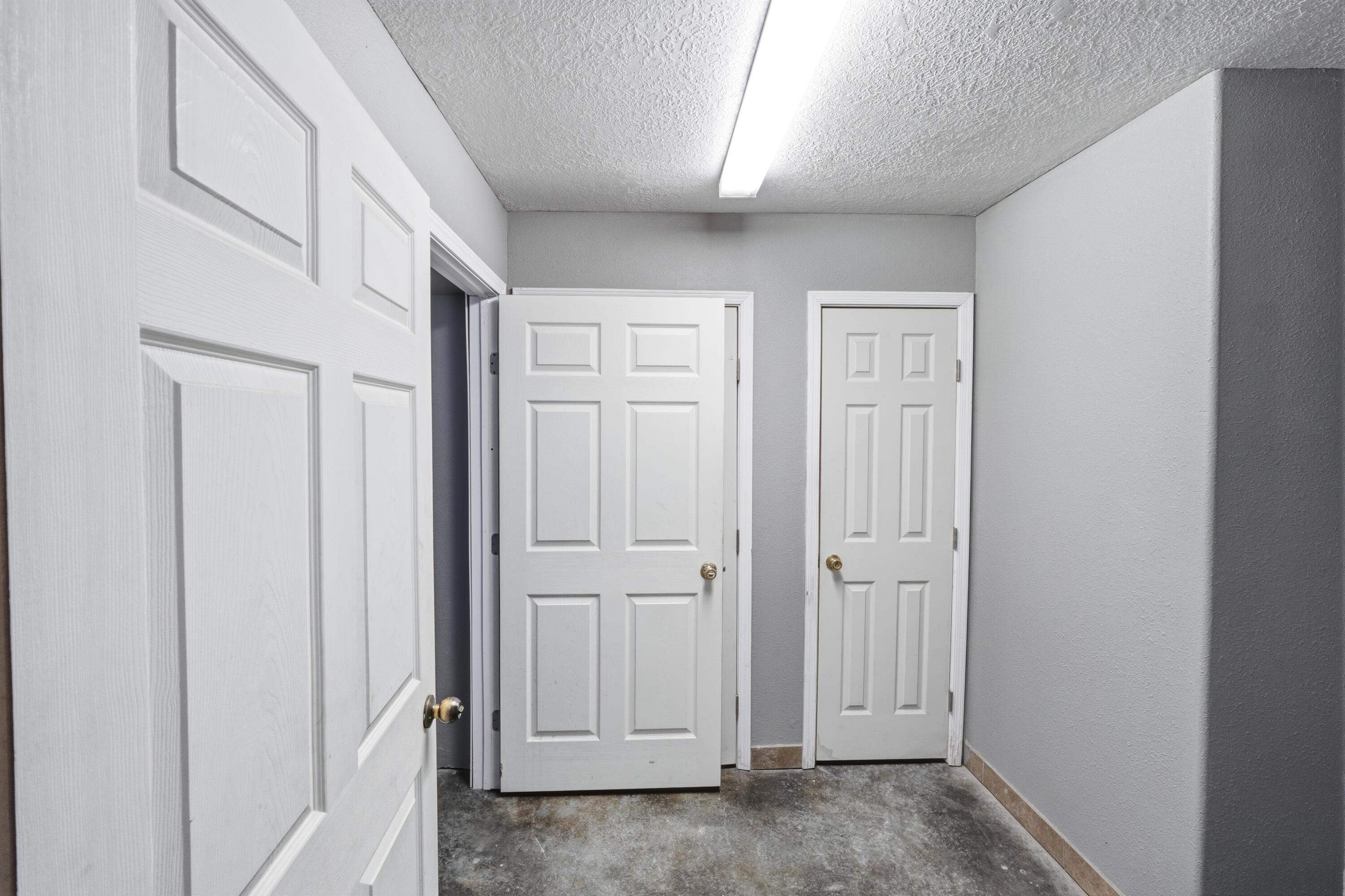 Photo 19 — 606 Romero Street