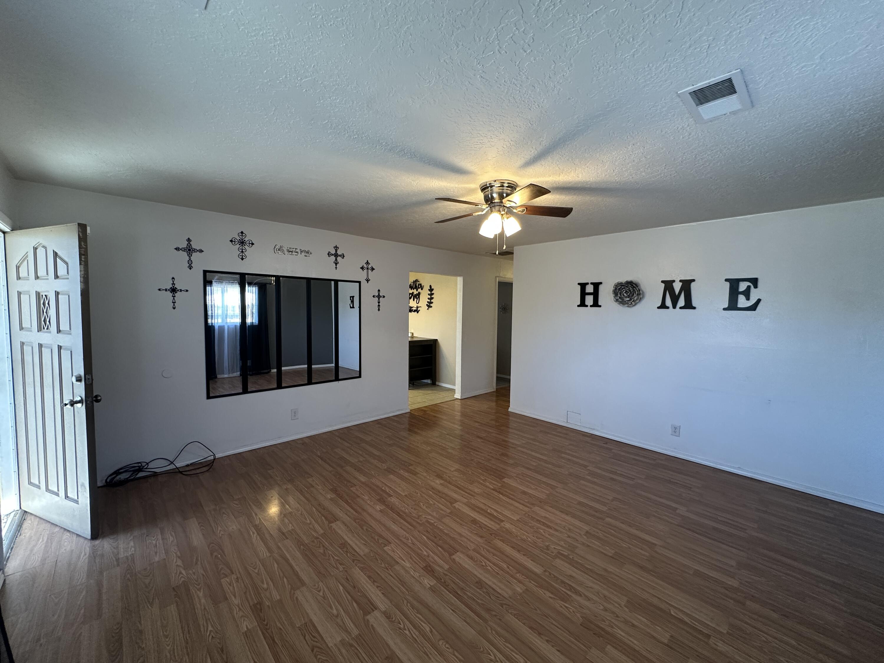Photo 17 — 6209 Sunset Gardens Road SW