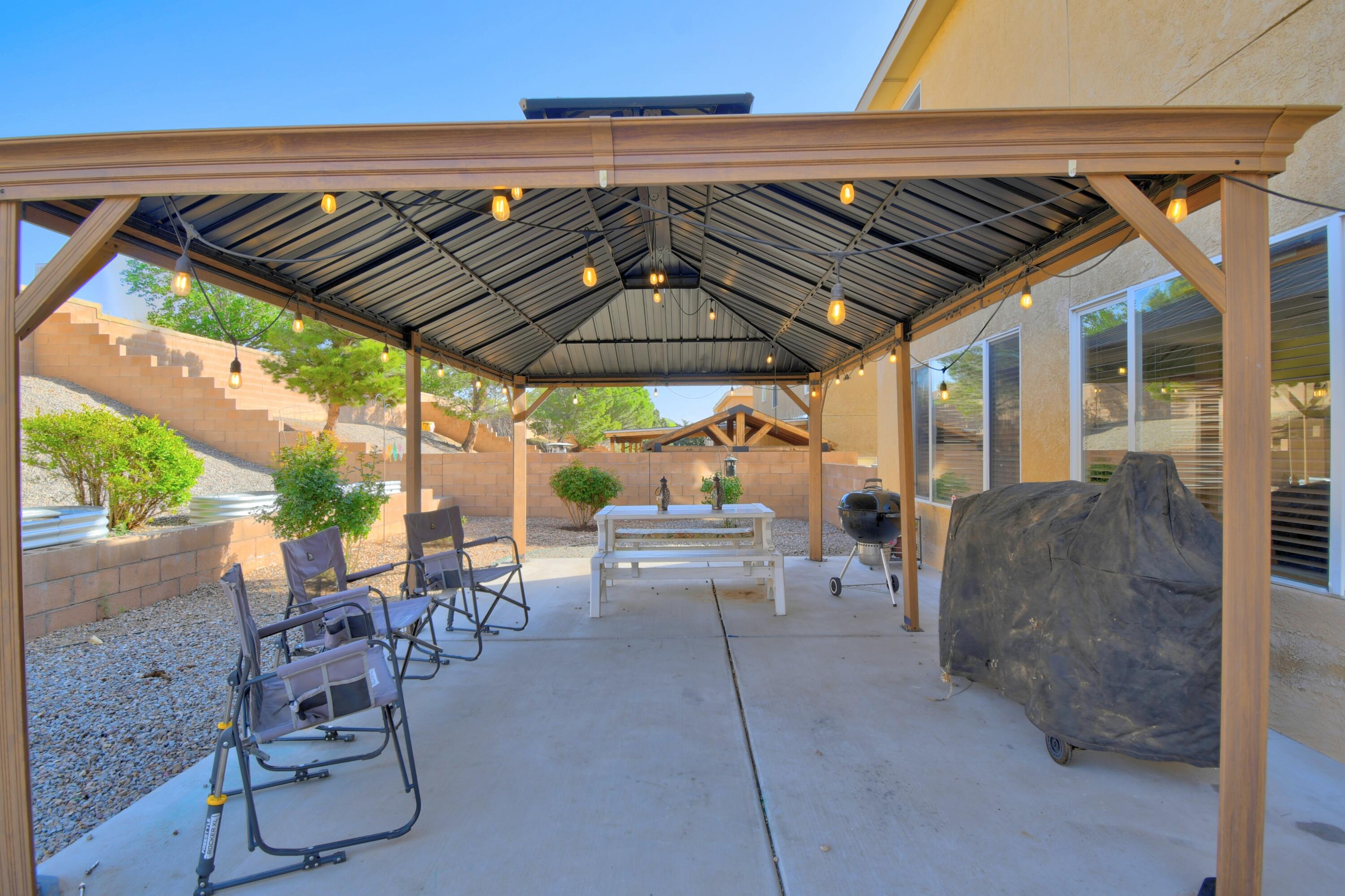 Photo 6 — 920 Colibri Avenue NW