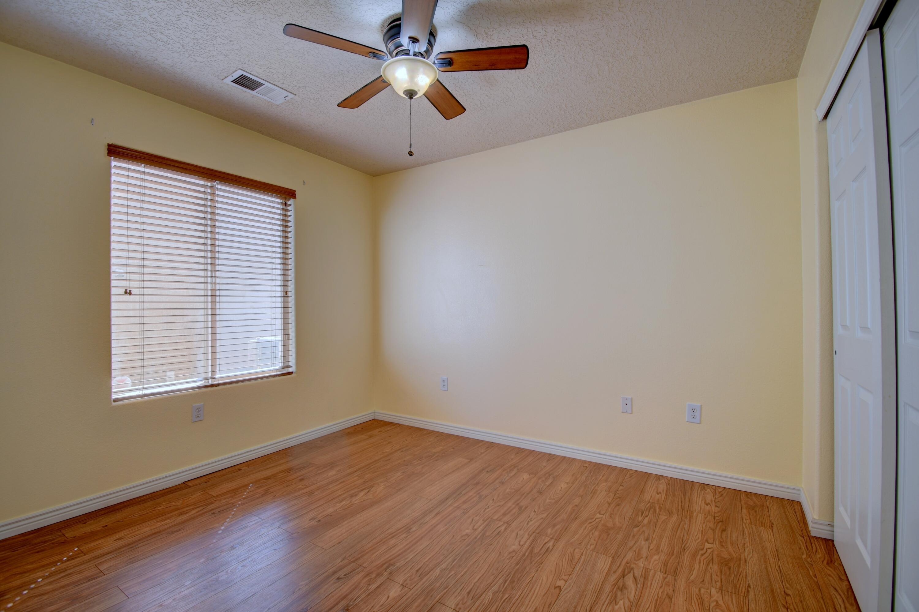 Photo 13 — 920 Colibri Avenue NW