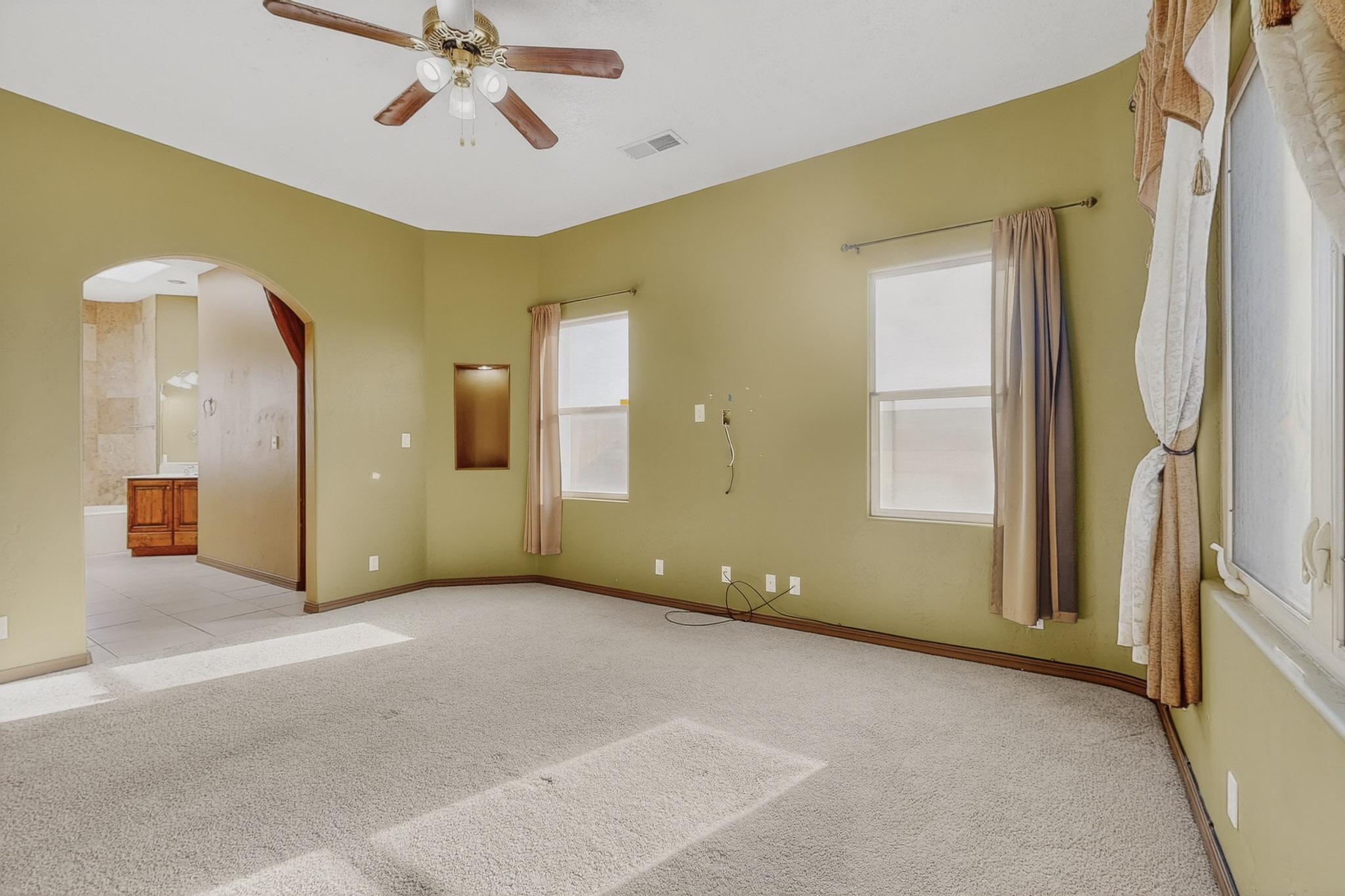 Photo 17 — 1881 17th Avenue SE