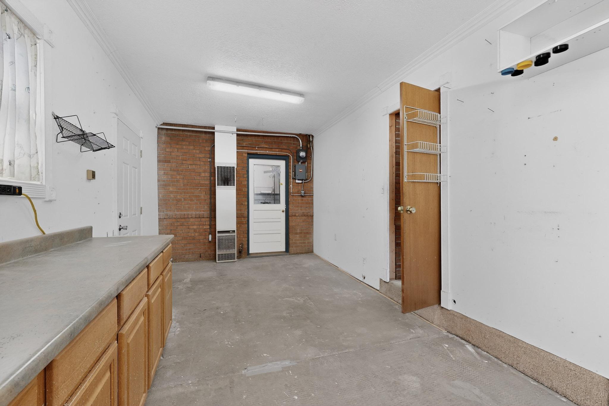 Photo 9 — 2328 Wyoming Boulevard NE