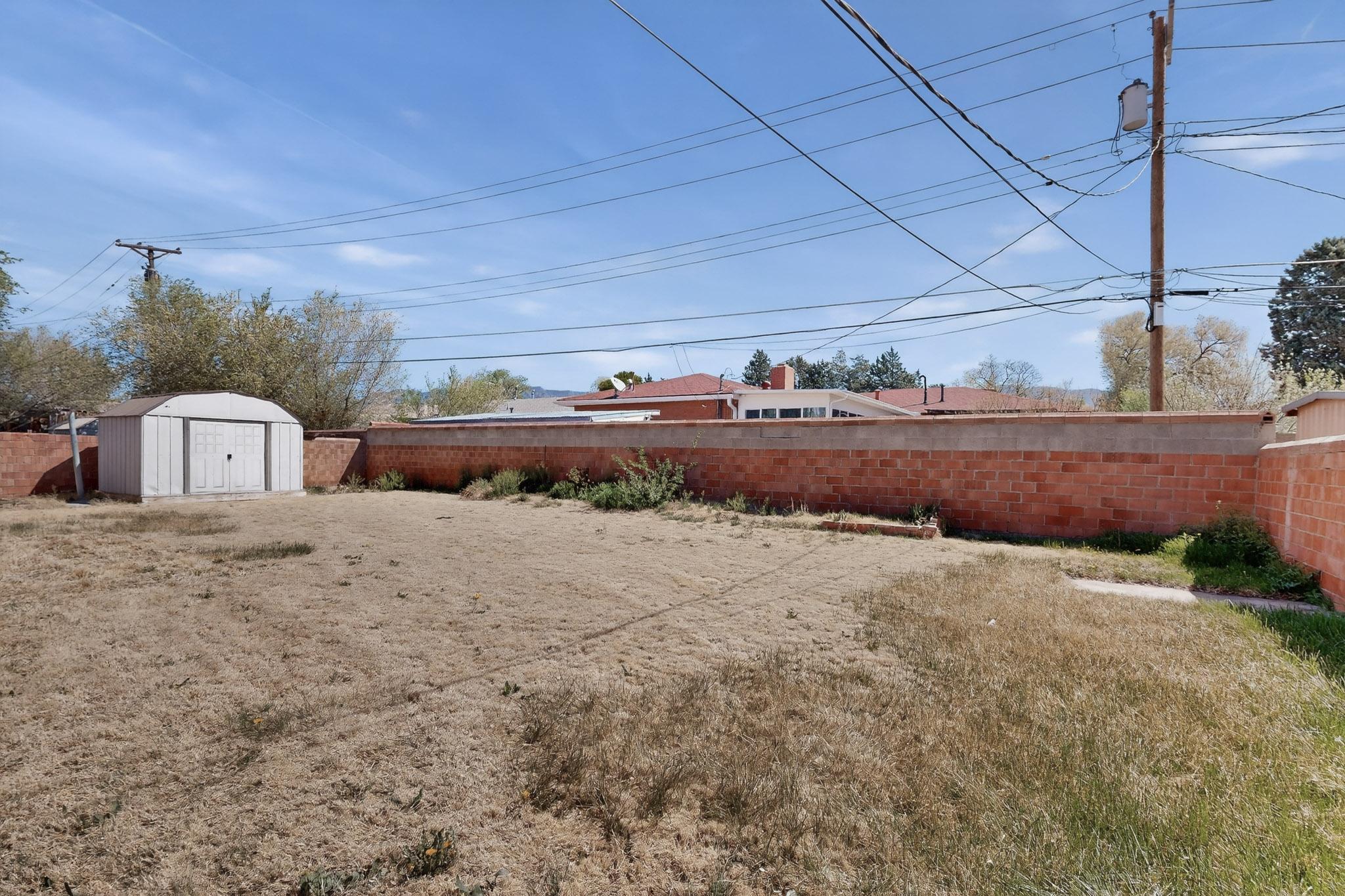 Photo 6 — 2328 Wyoming Boulevard NE