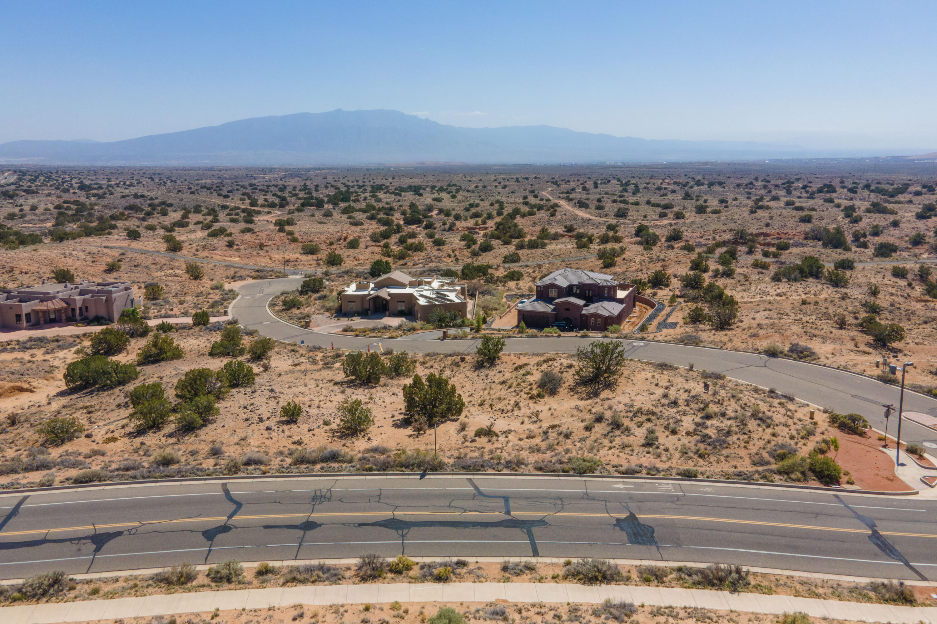 Photo 4 — 2402 Desert Zinnia Road