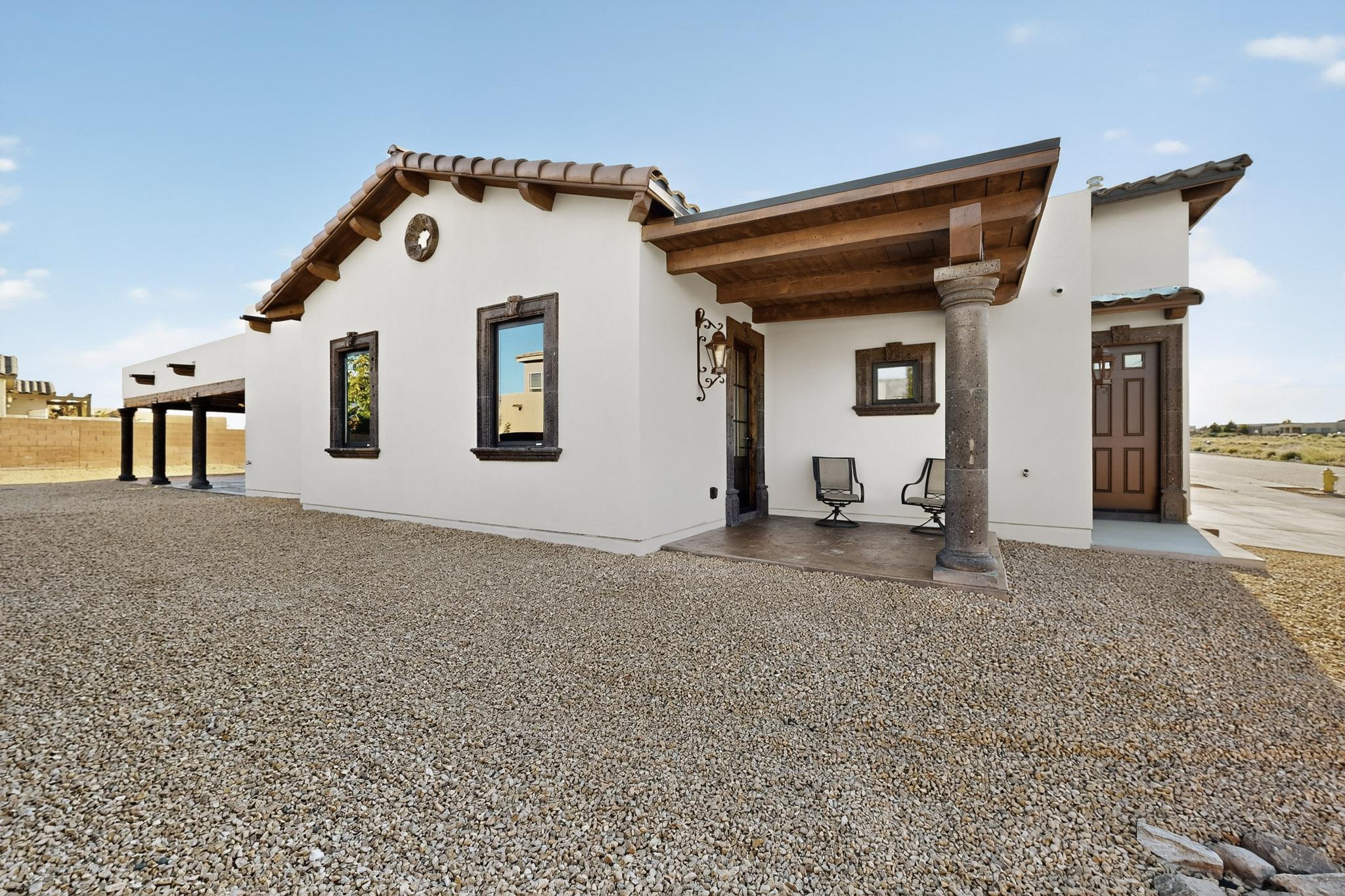 Photo 5 — 6224 Camino Alto Road NW