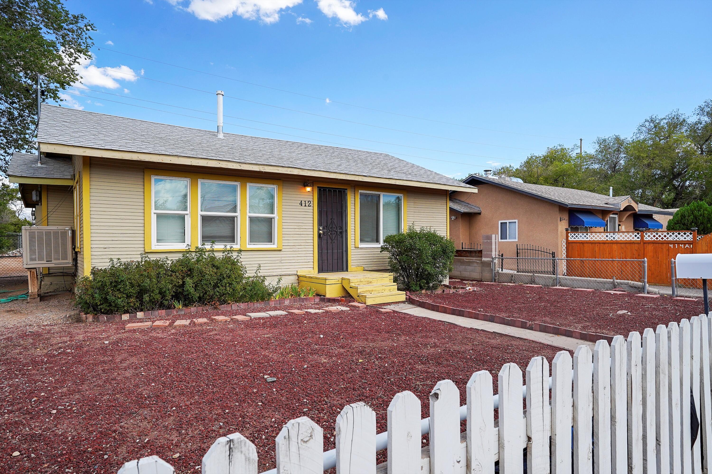 Photo 3 — 412 Harvard Drive SE