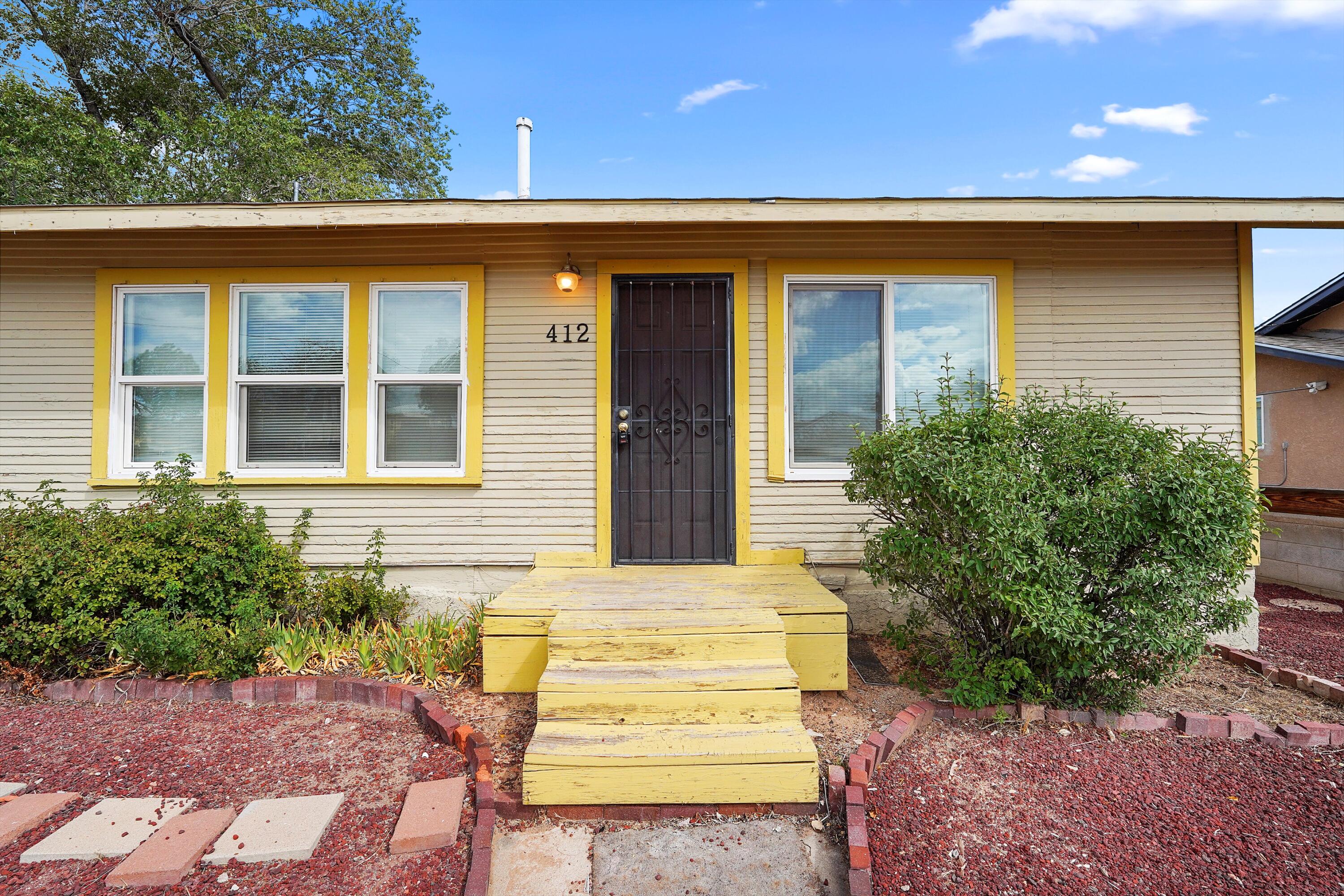 Photo 4 — 412 Harvard Drive SE