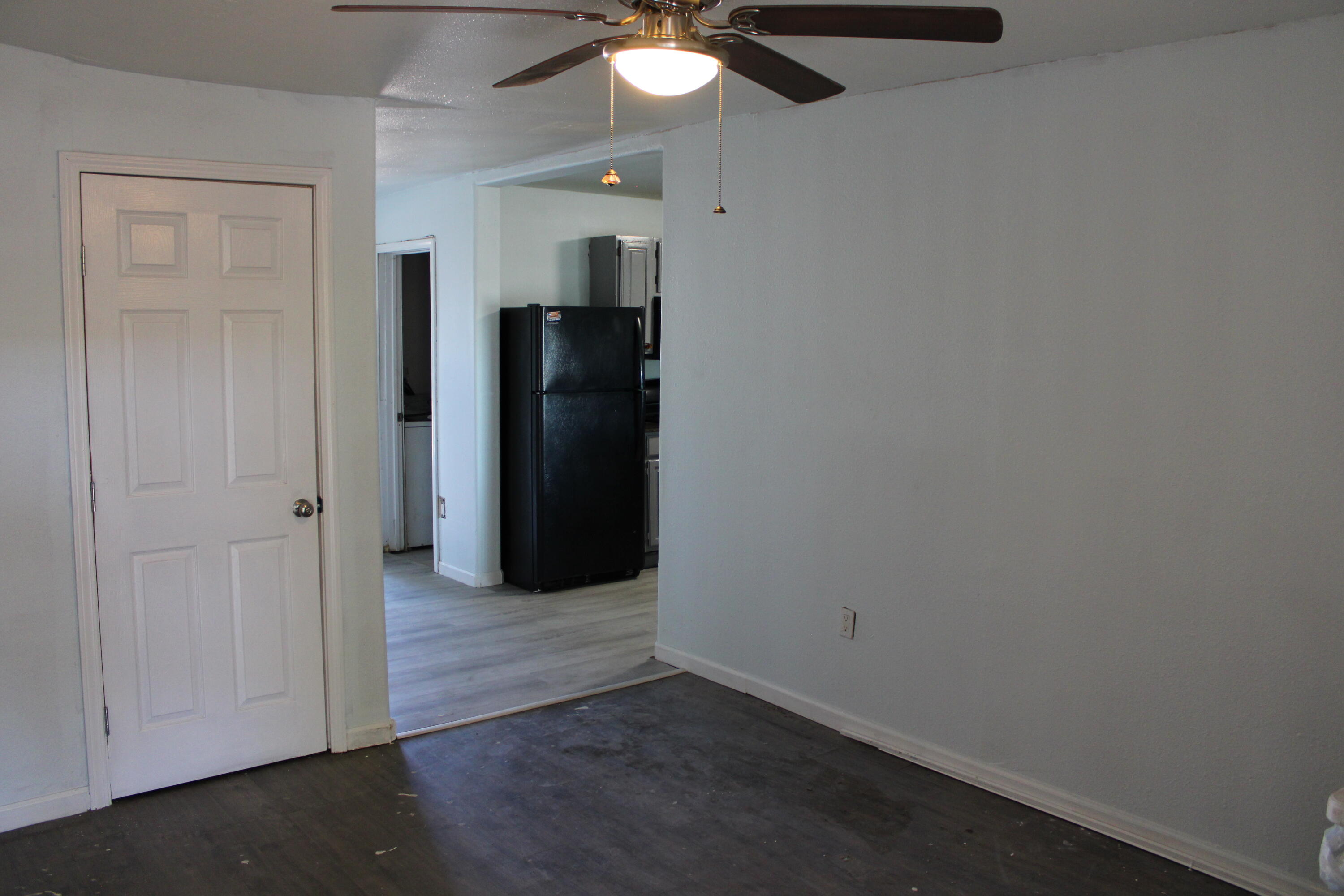 Photo 4 — 603 Coulson Drive