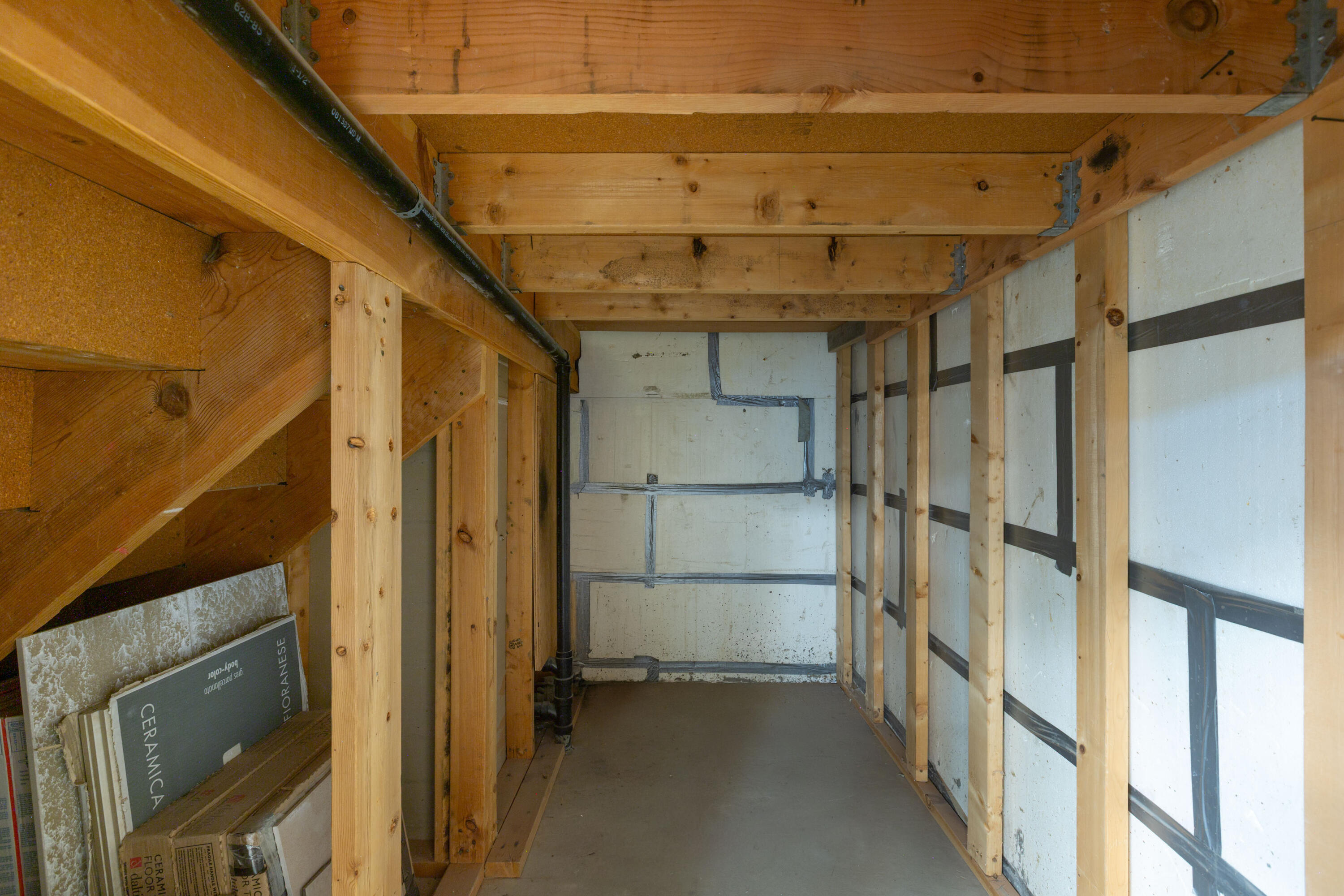 Photo 16 — 14325 Skyline Road NE