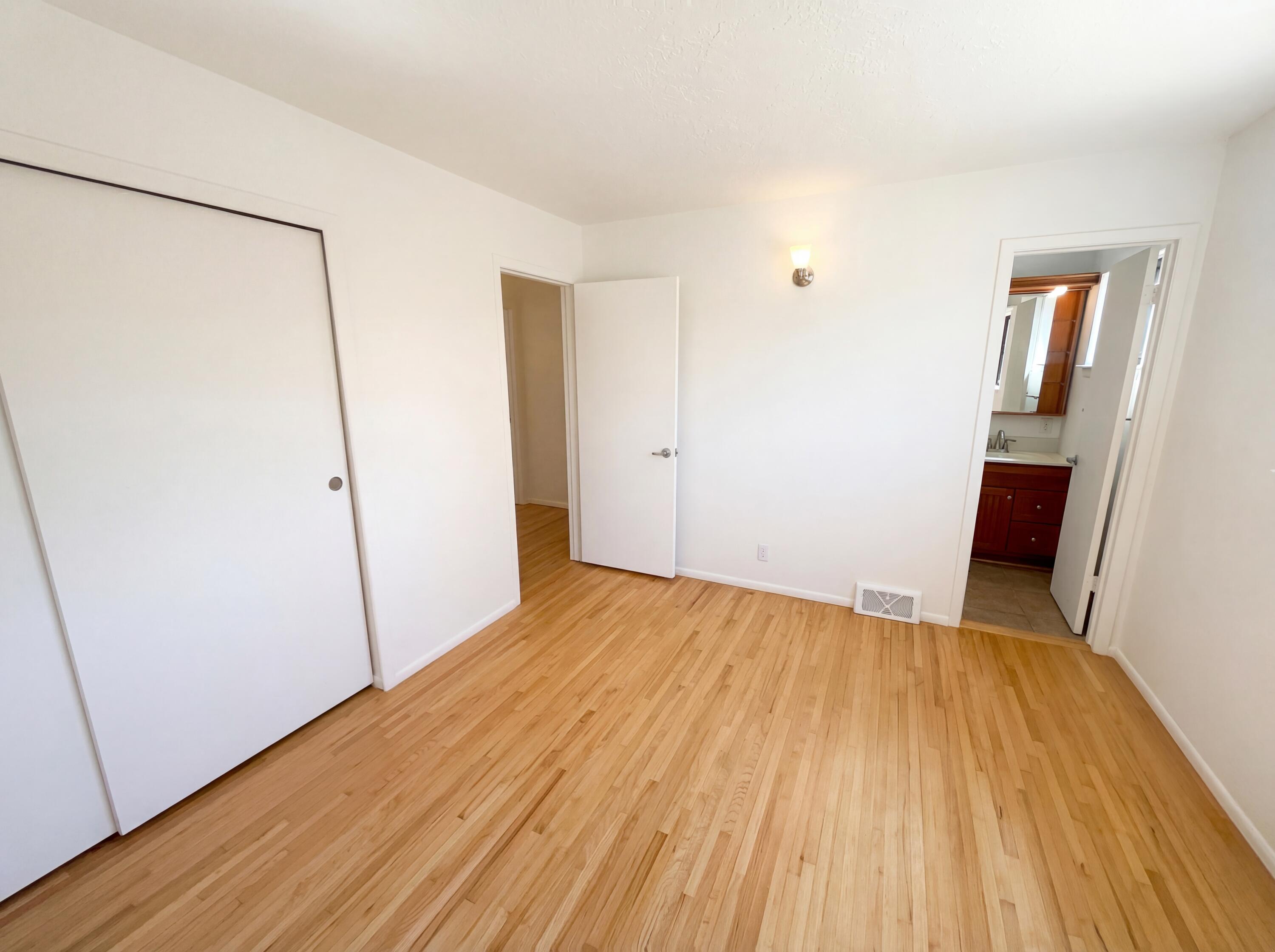 Photo 4 — 3336 Betts Drive NE