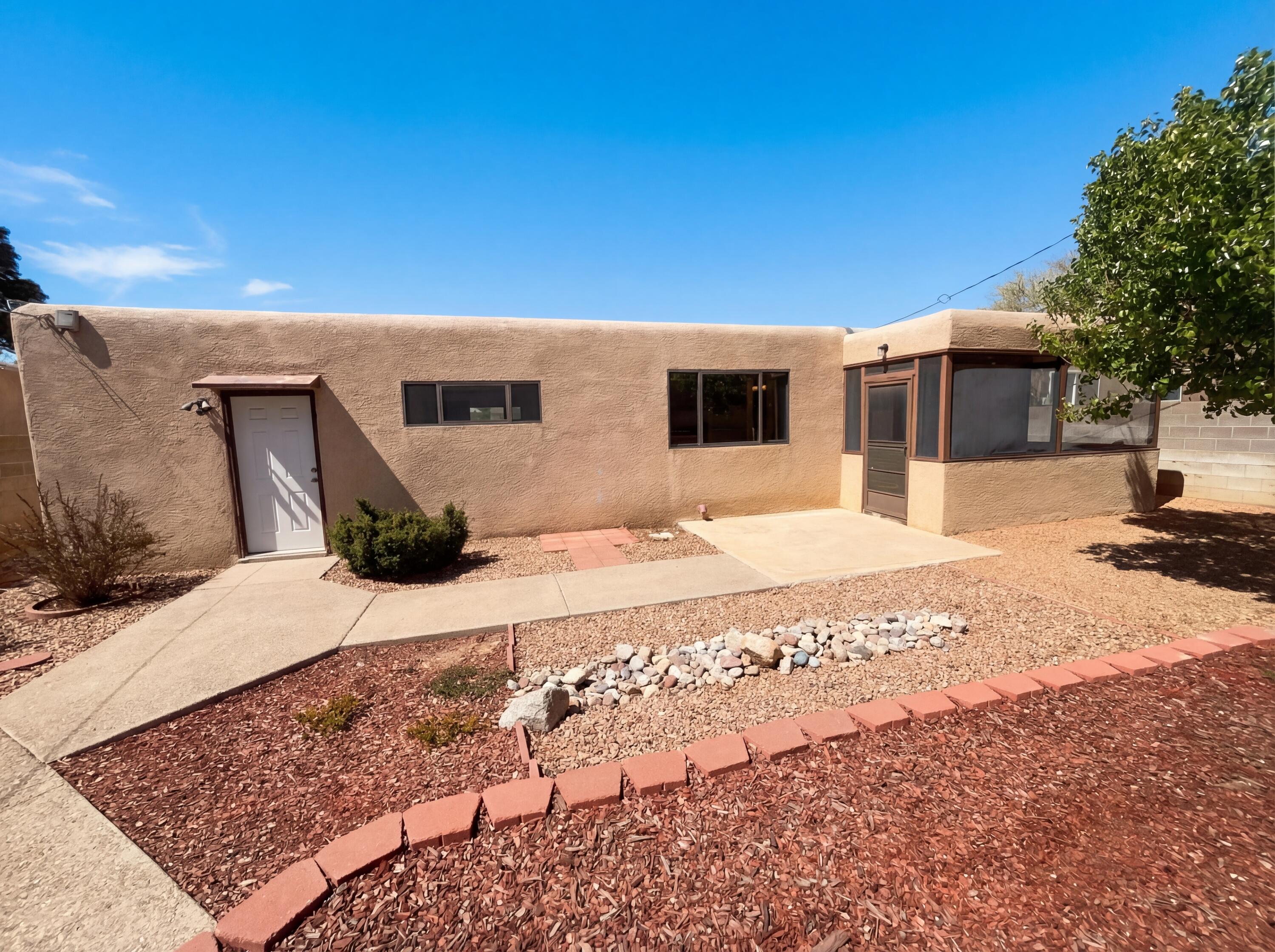 Photo 5 — 3336 Betts Drive NE