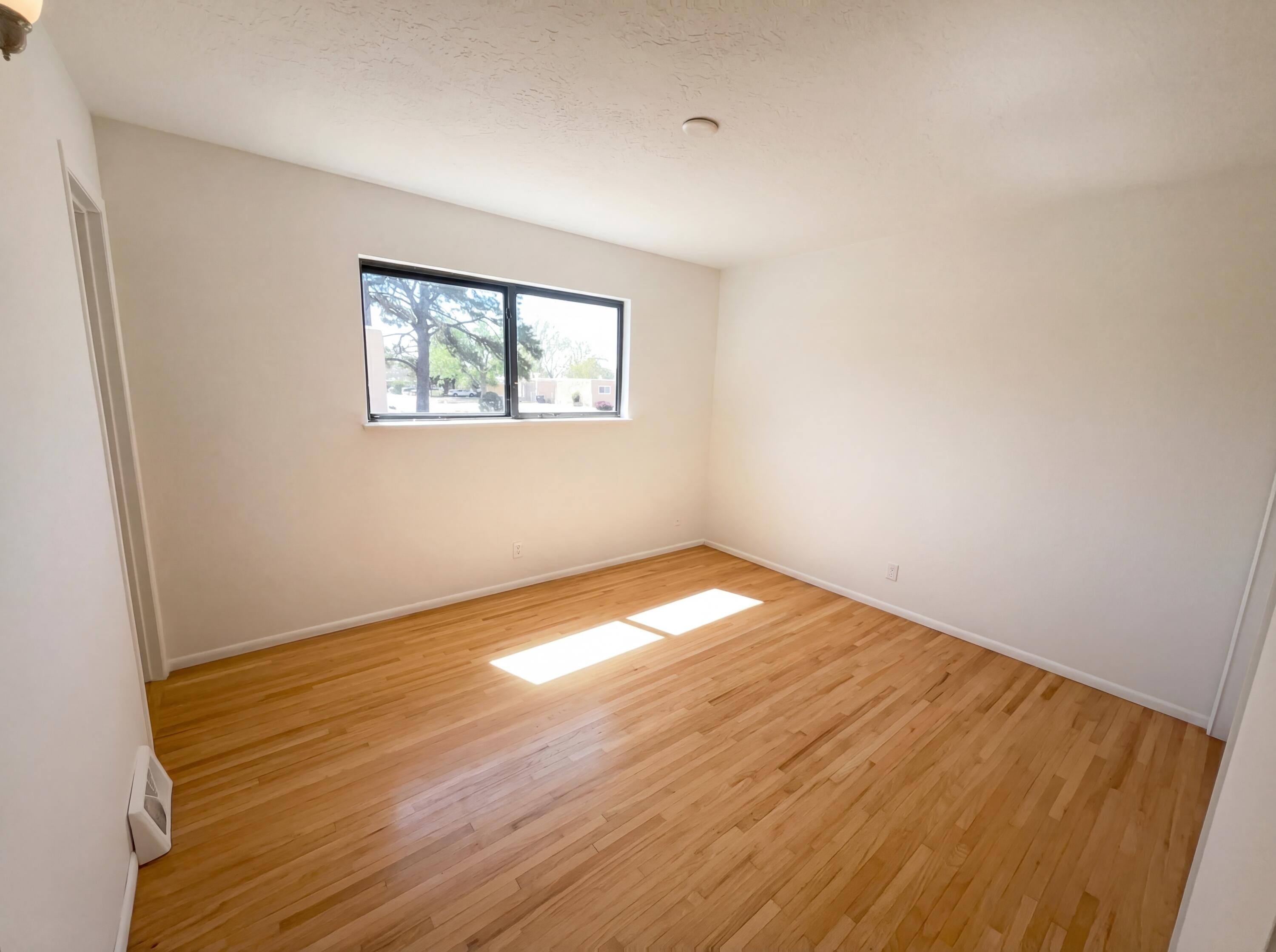 Photo 8 — 3336 Betts Drive NE