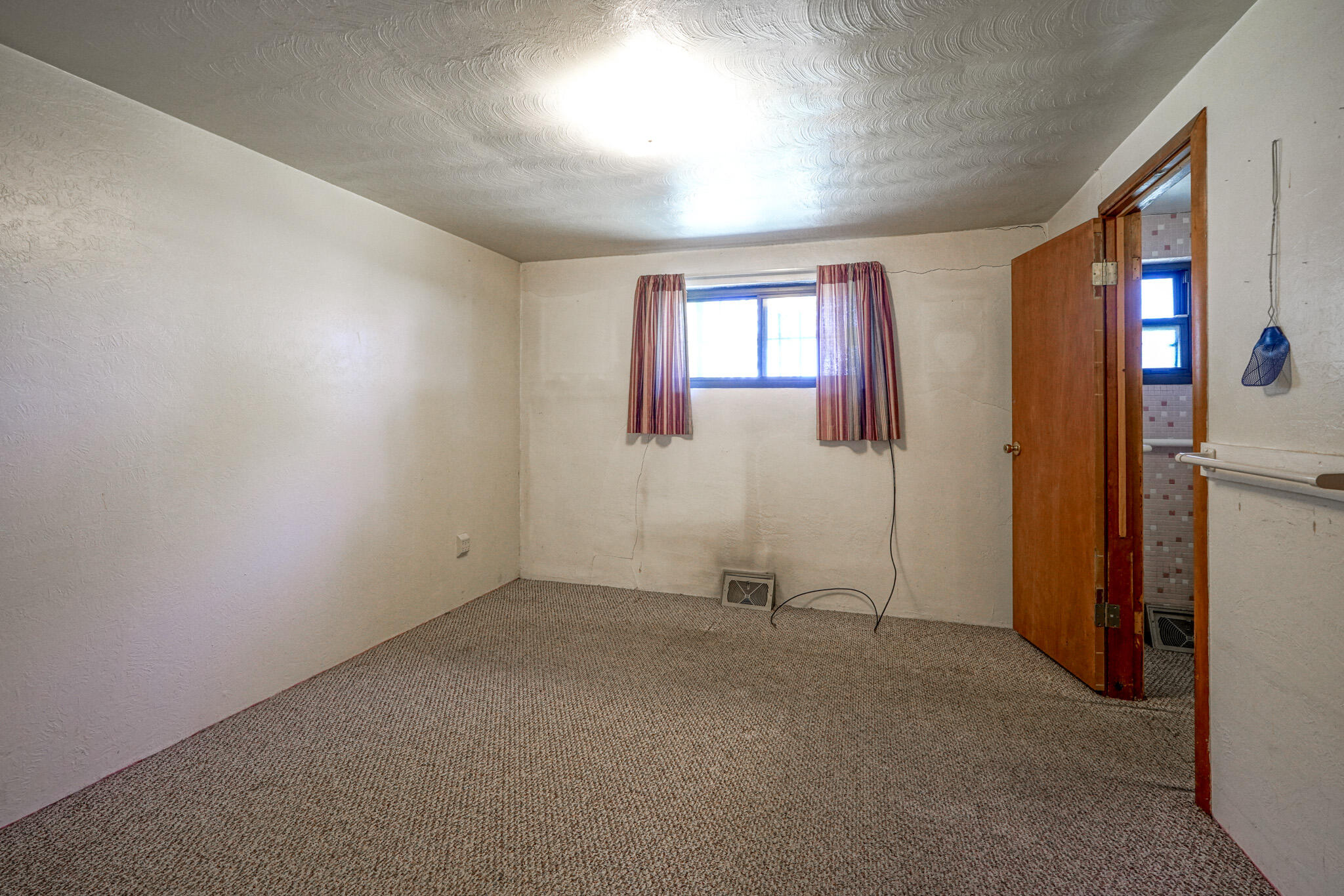 Photo 6 — 158 Independence Avenue
