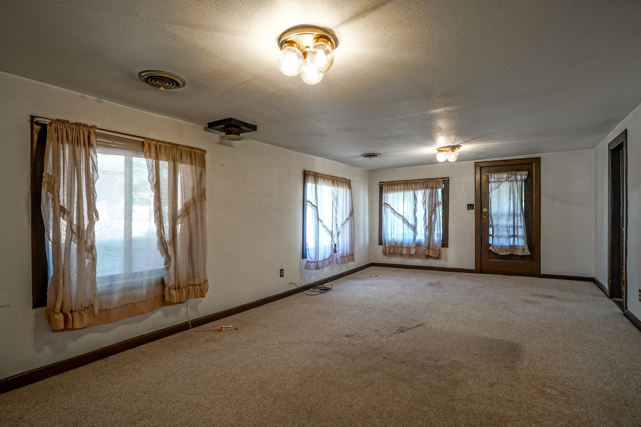 Photo 14 — 158 Independence Avenue