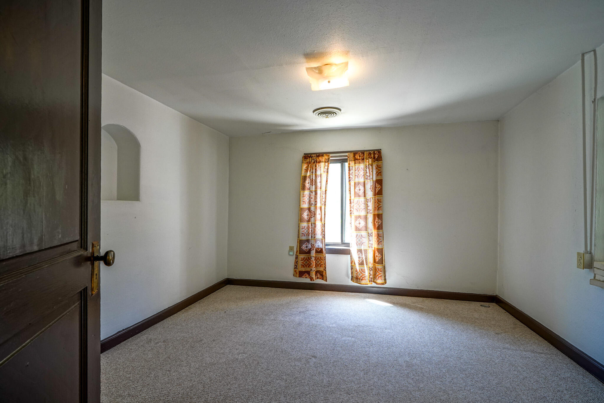 Photo 17 — 158 Independence Avenue