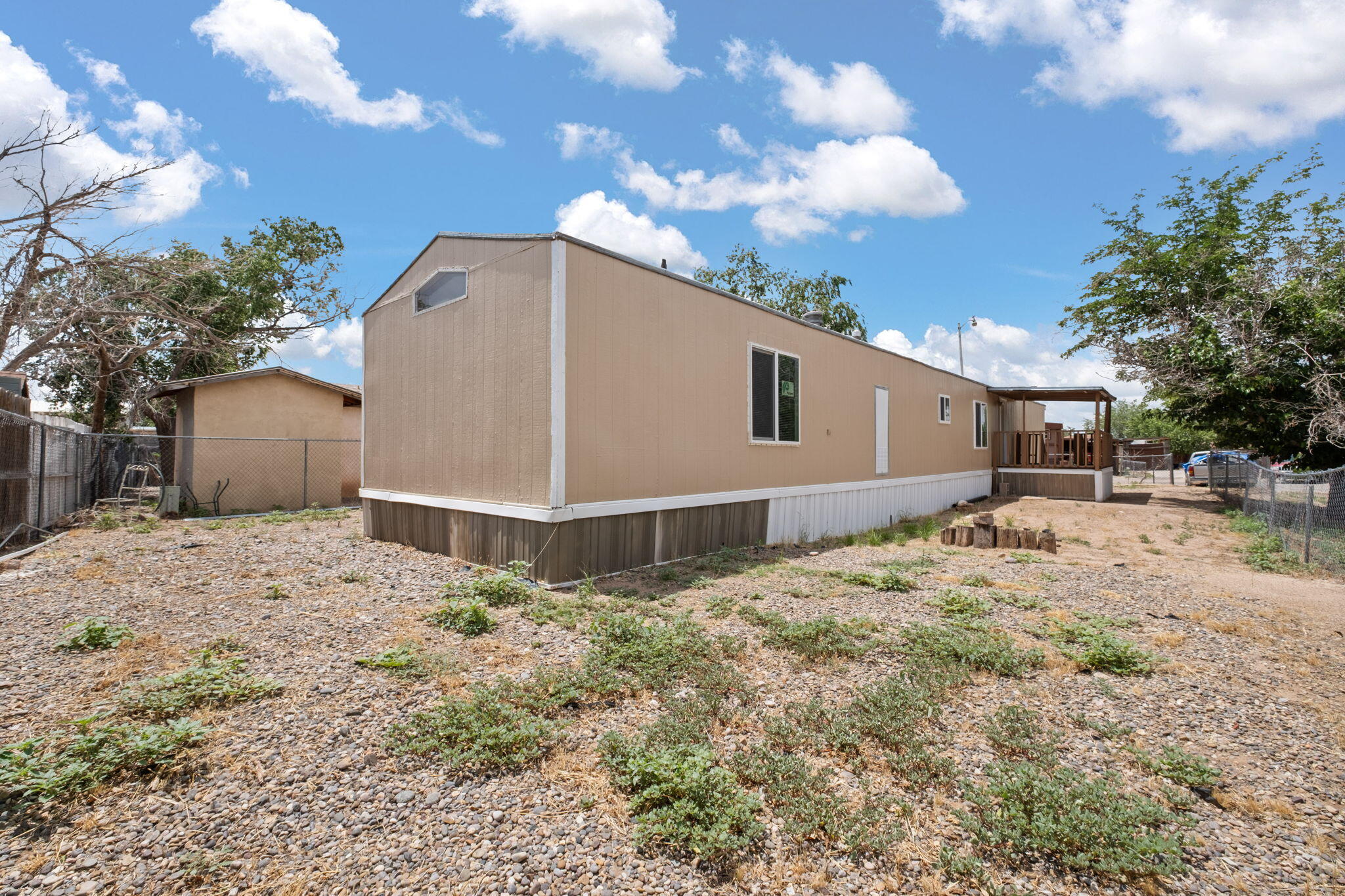 Photo 17 — 714 CITY VIEW Drive SW