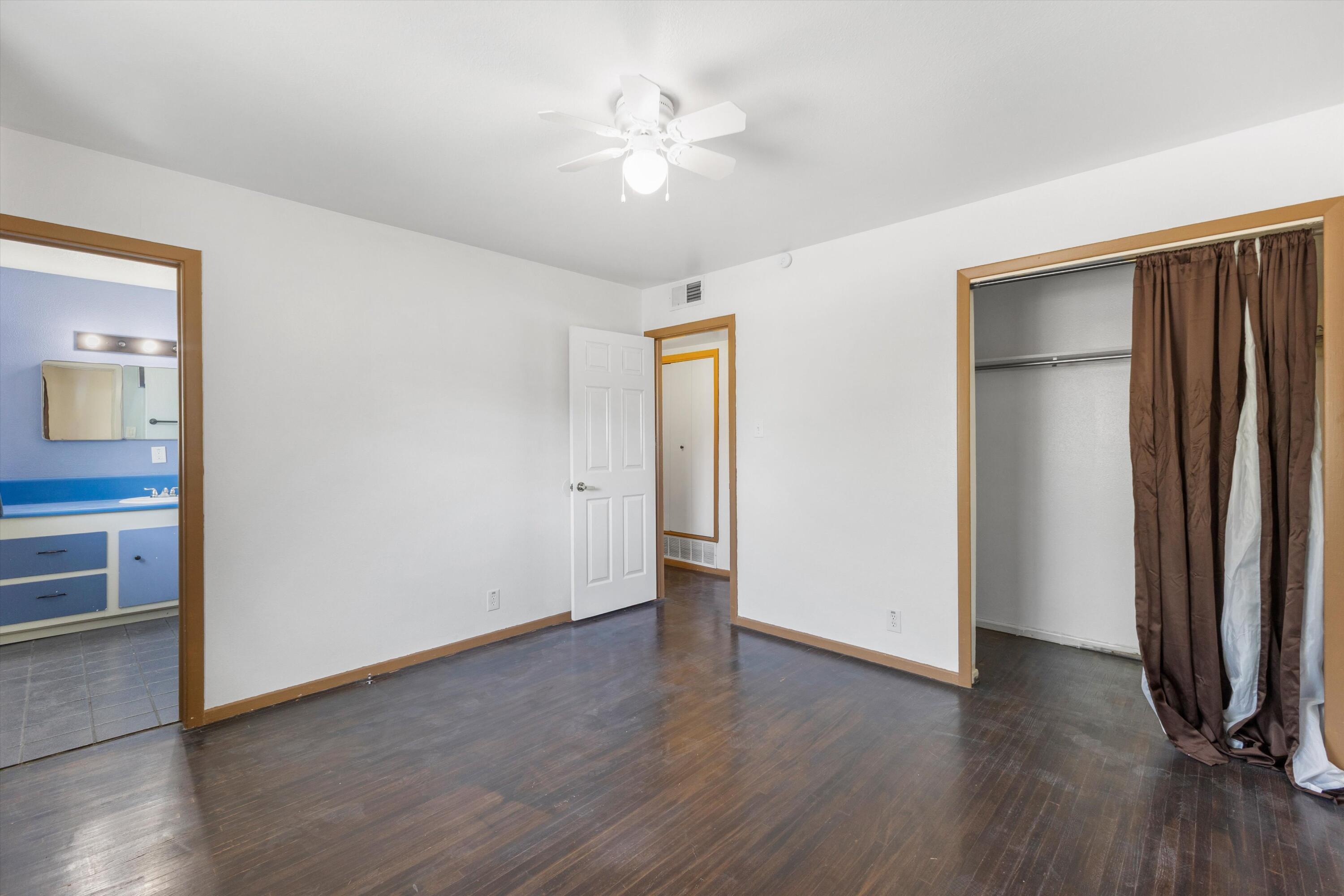 Photo 18 — 3833 Goodrich Avenue NE
