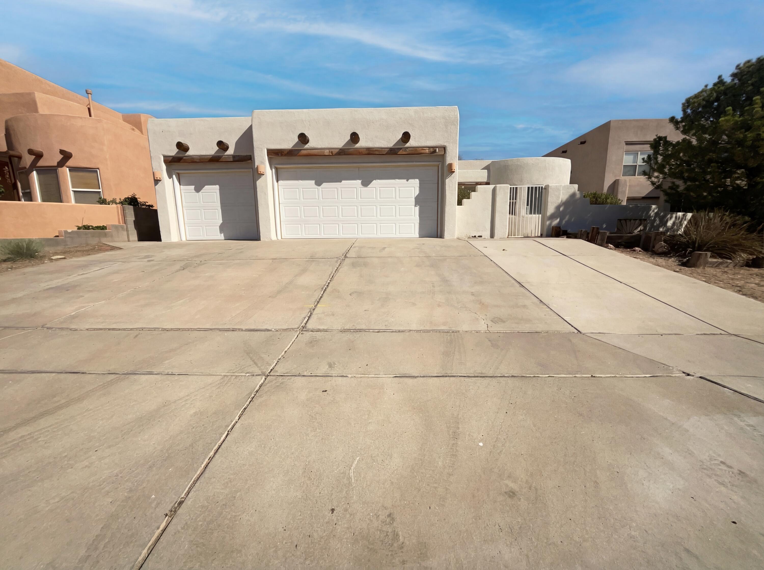 6331 Pima Place NW