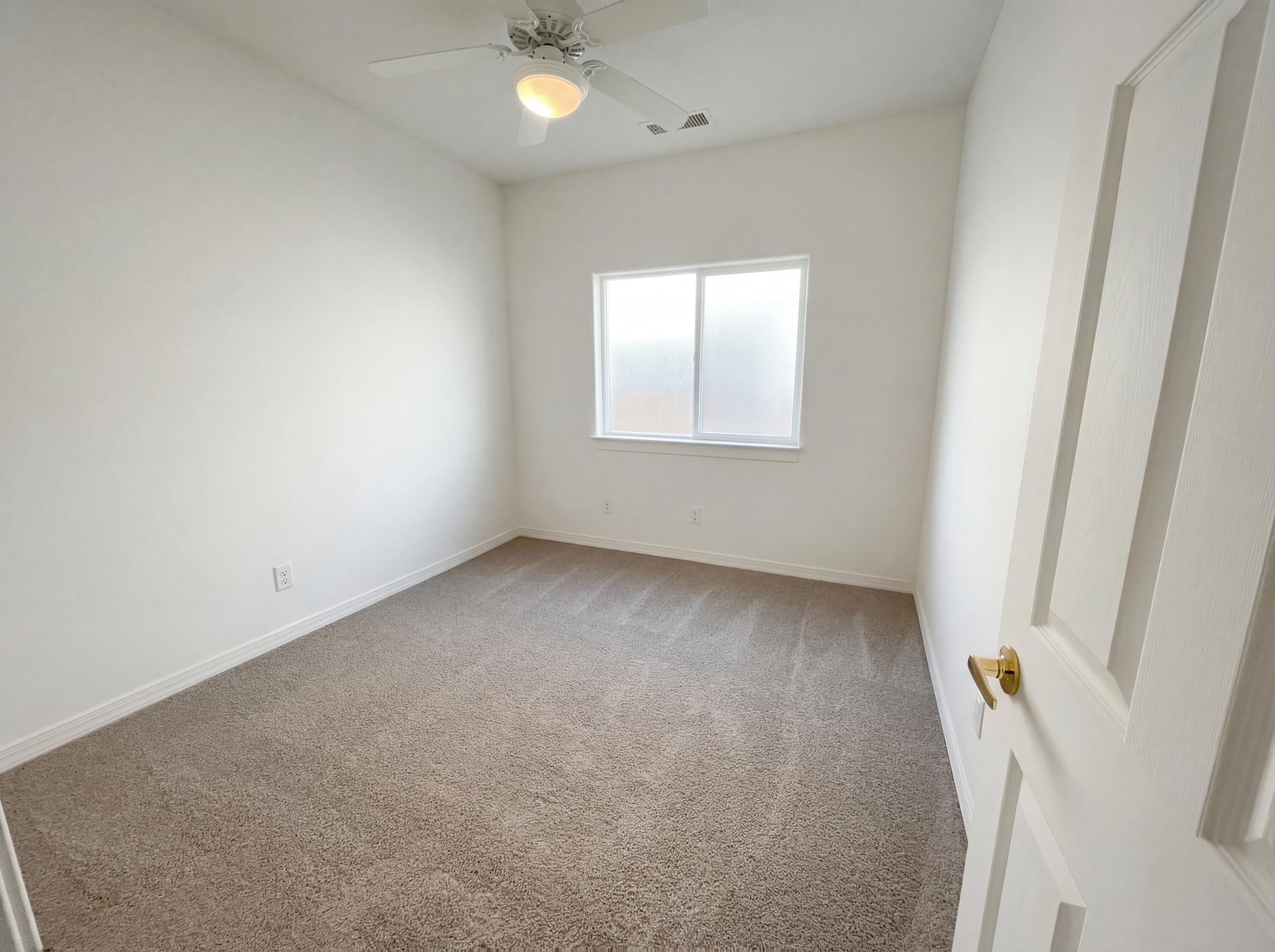 Photo 3 — 6331 Pima Place NW