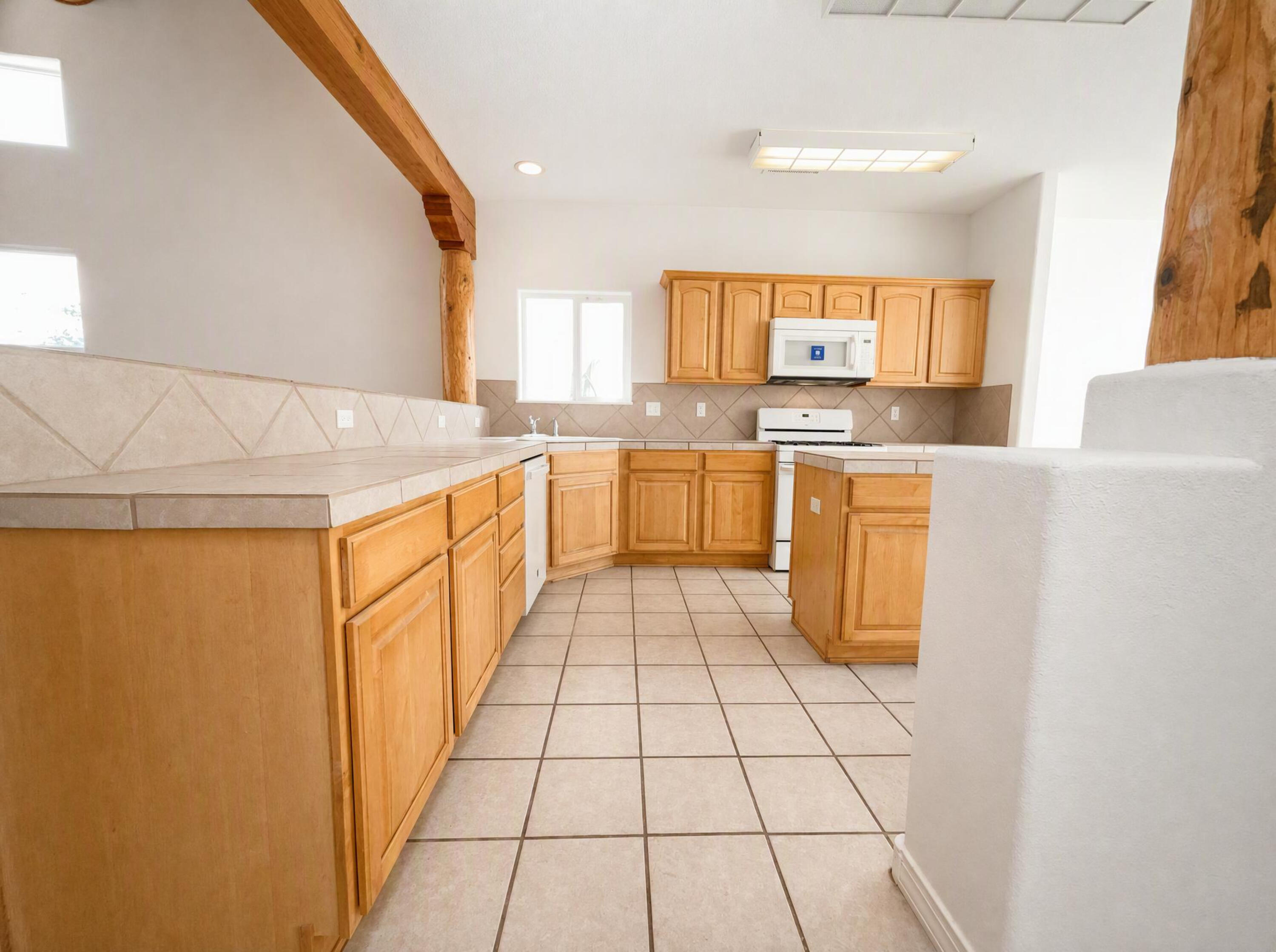 Photo 18 — 6331 Pima Place NW