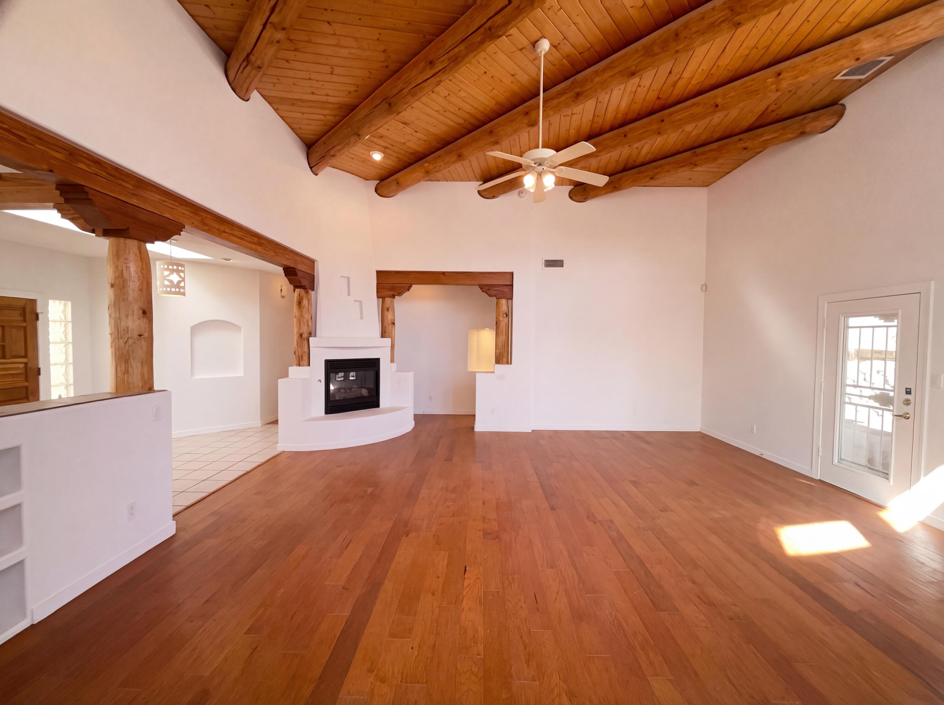 Photo 17 — 6331 Pima Place NW