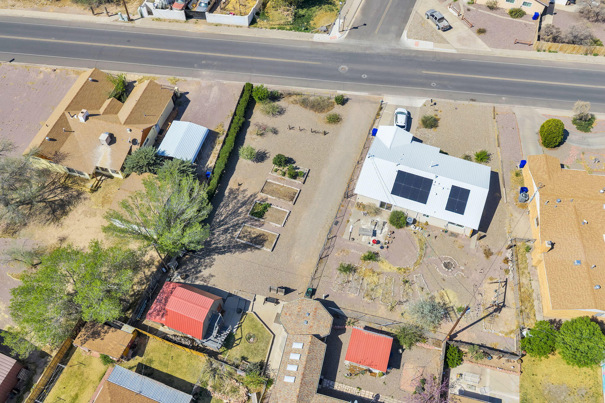 Photo 6 — 917 Bee Court