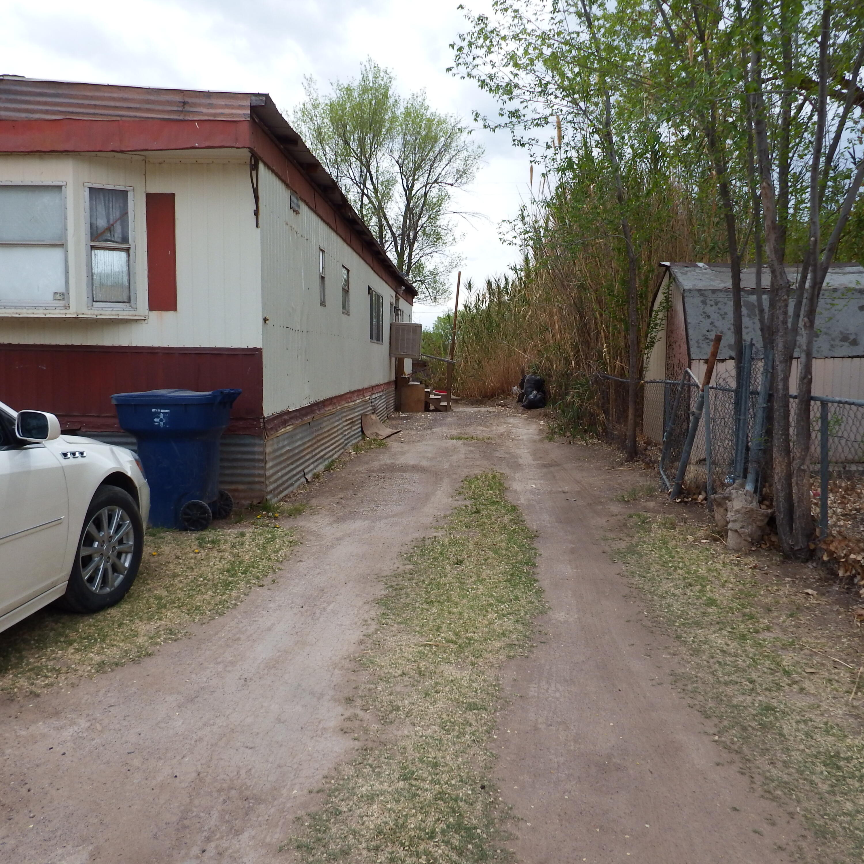 Photo 3 — 401-413 Eastwood Loop