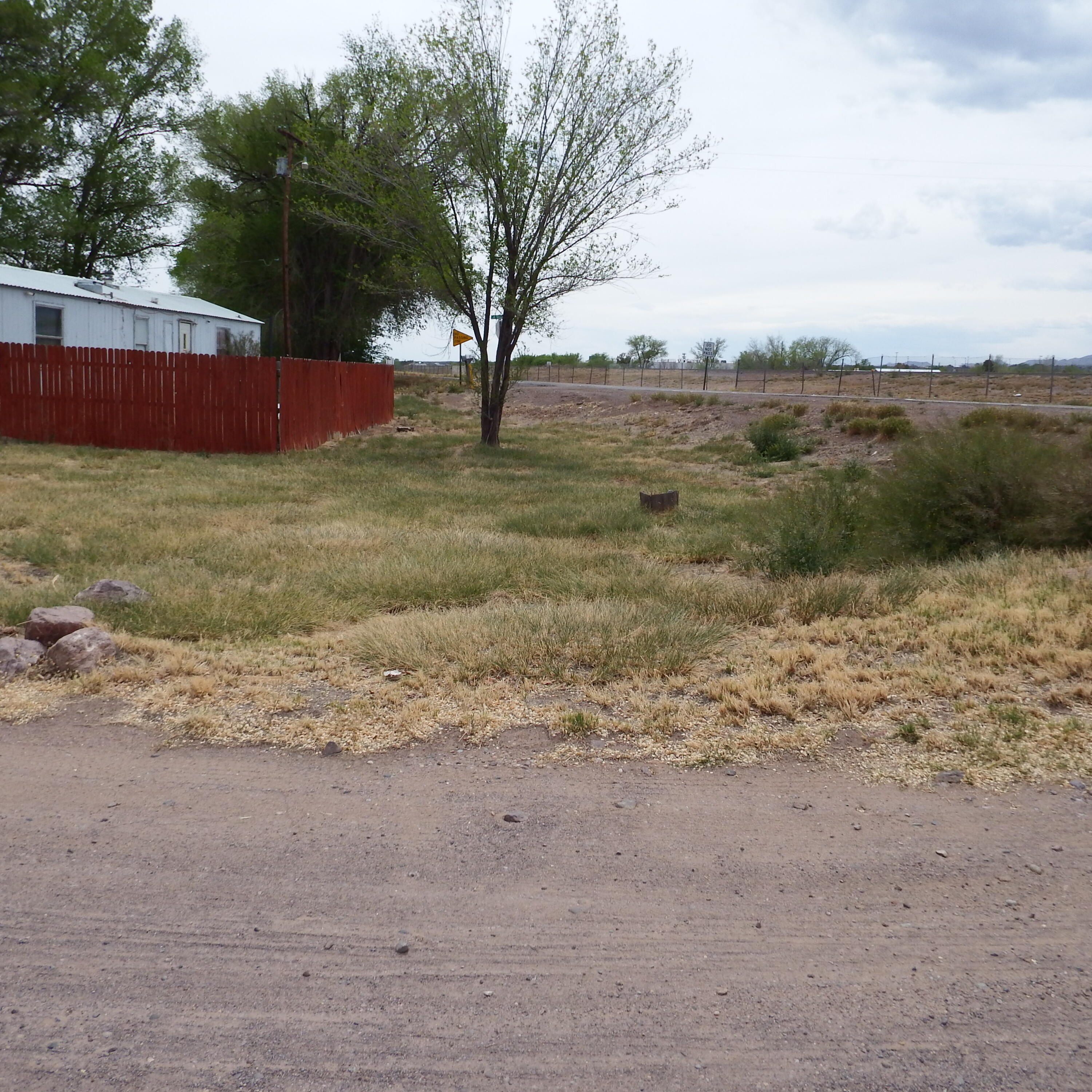 Photo 20 — 401-413 Eastwood Loop
