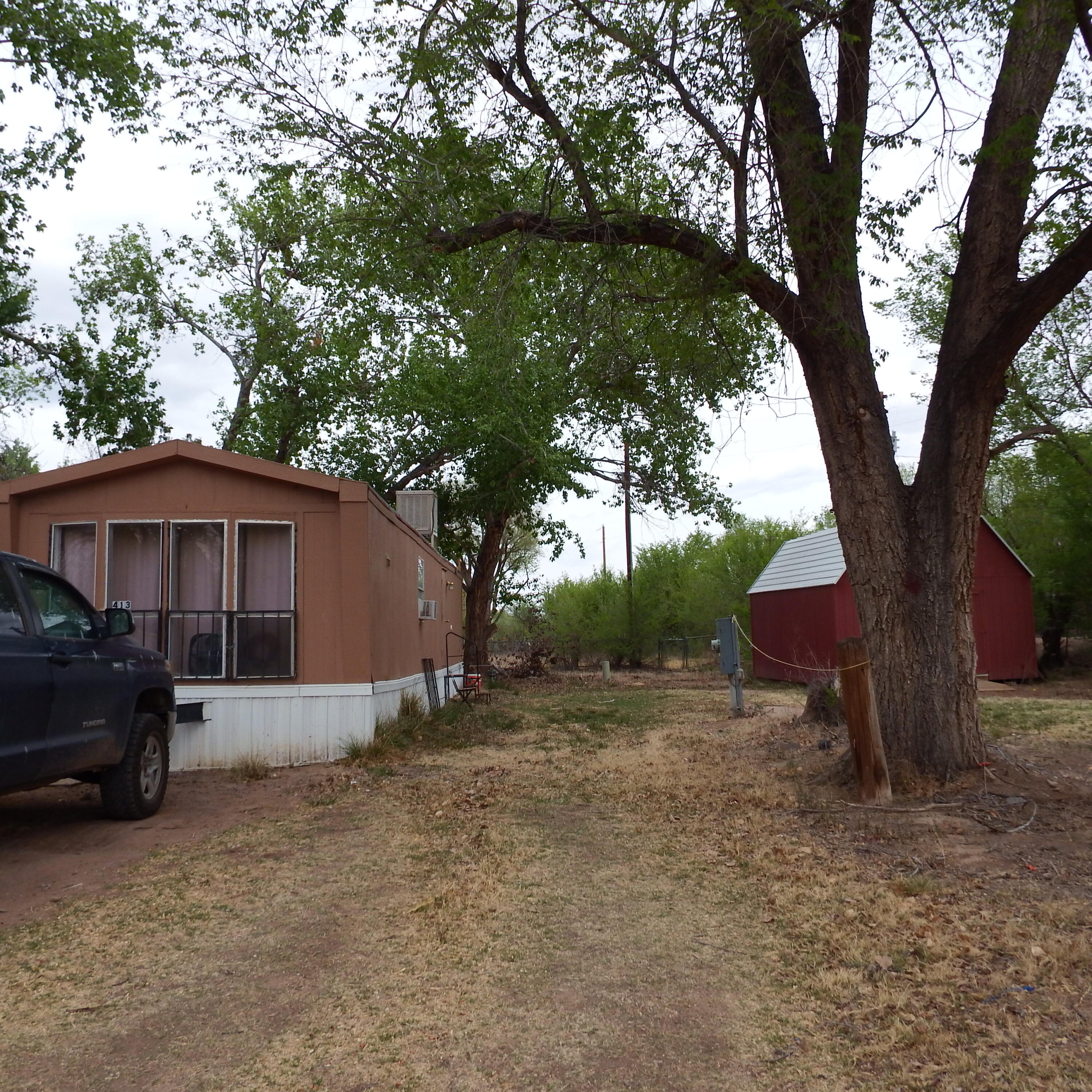 Photo 17 — 401-413 Eastwood Loop