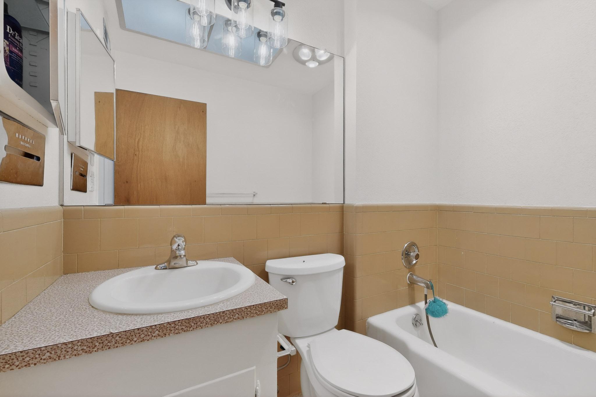 Photo 13 — 1513 Muriel Street NE