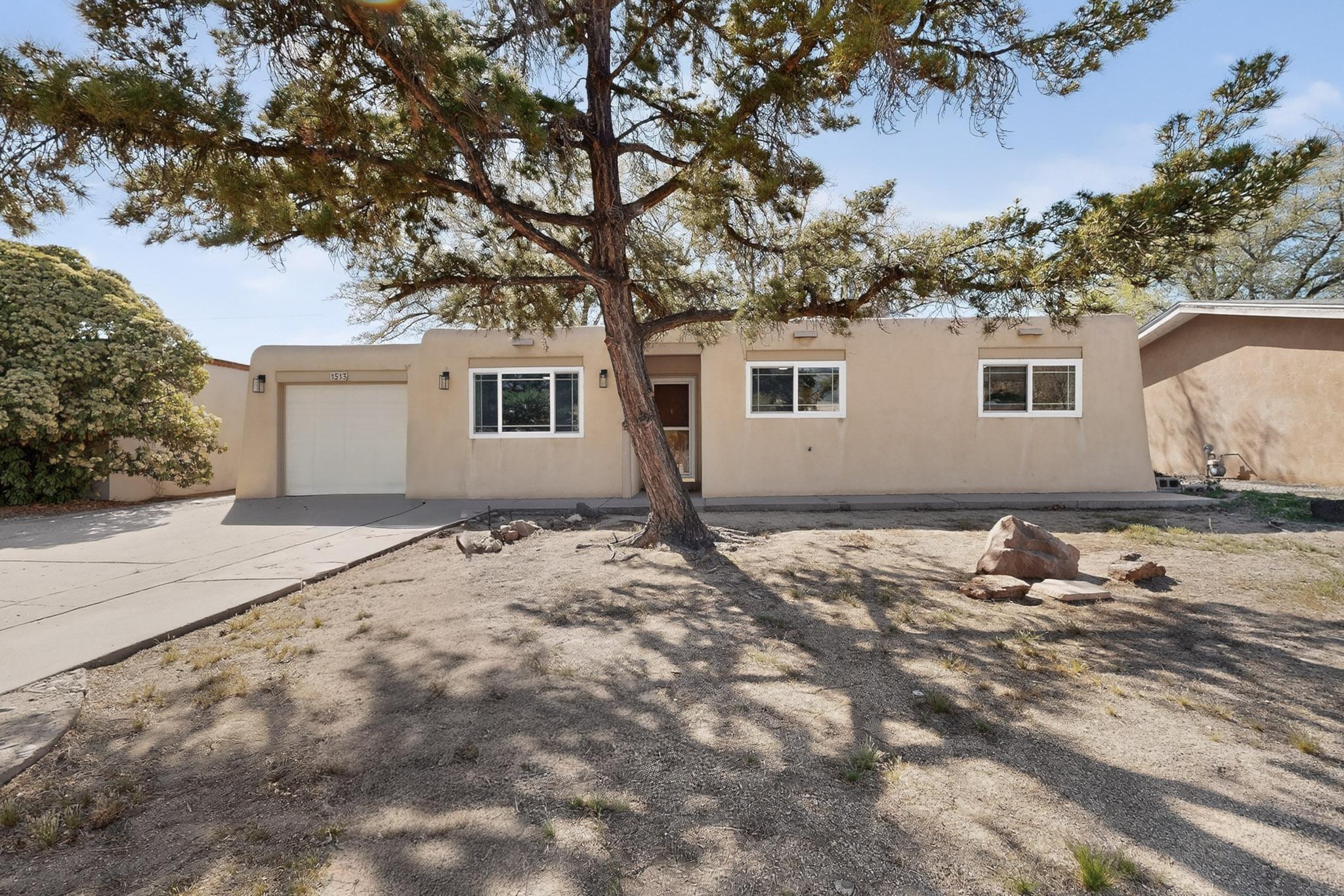 Photo 18 — 1513 Muriel Street NE
