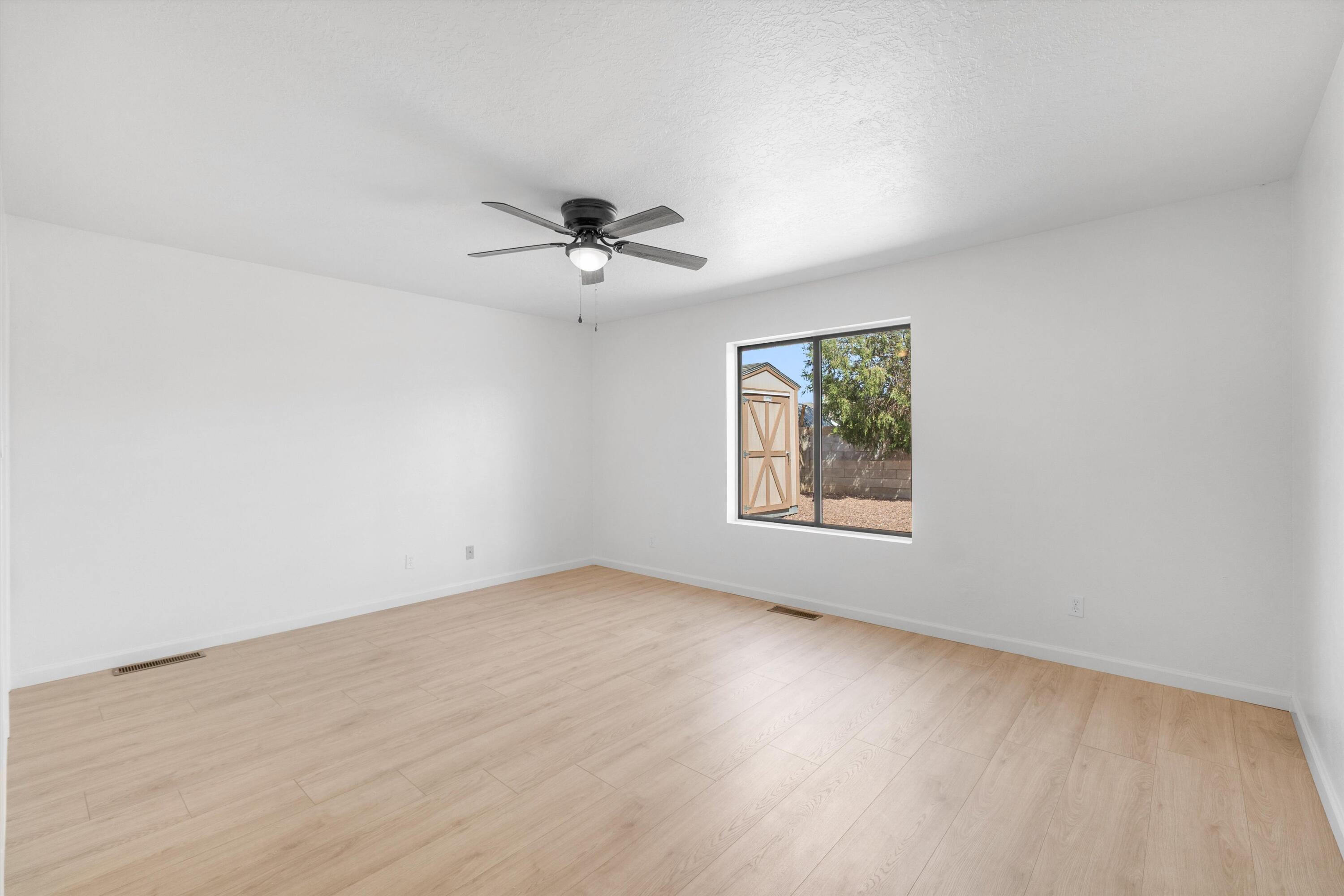 Photo 8 — 9225 Mescalero Road NE