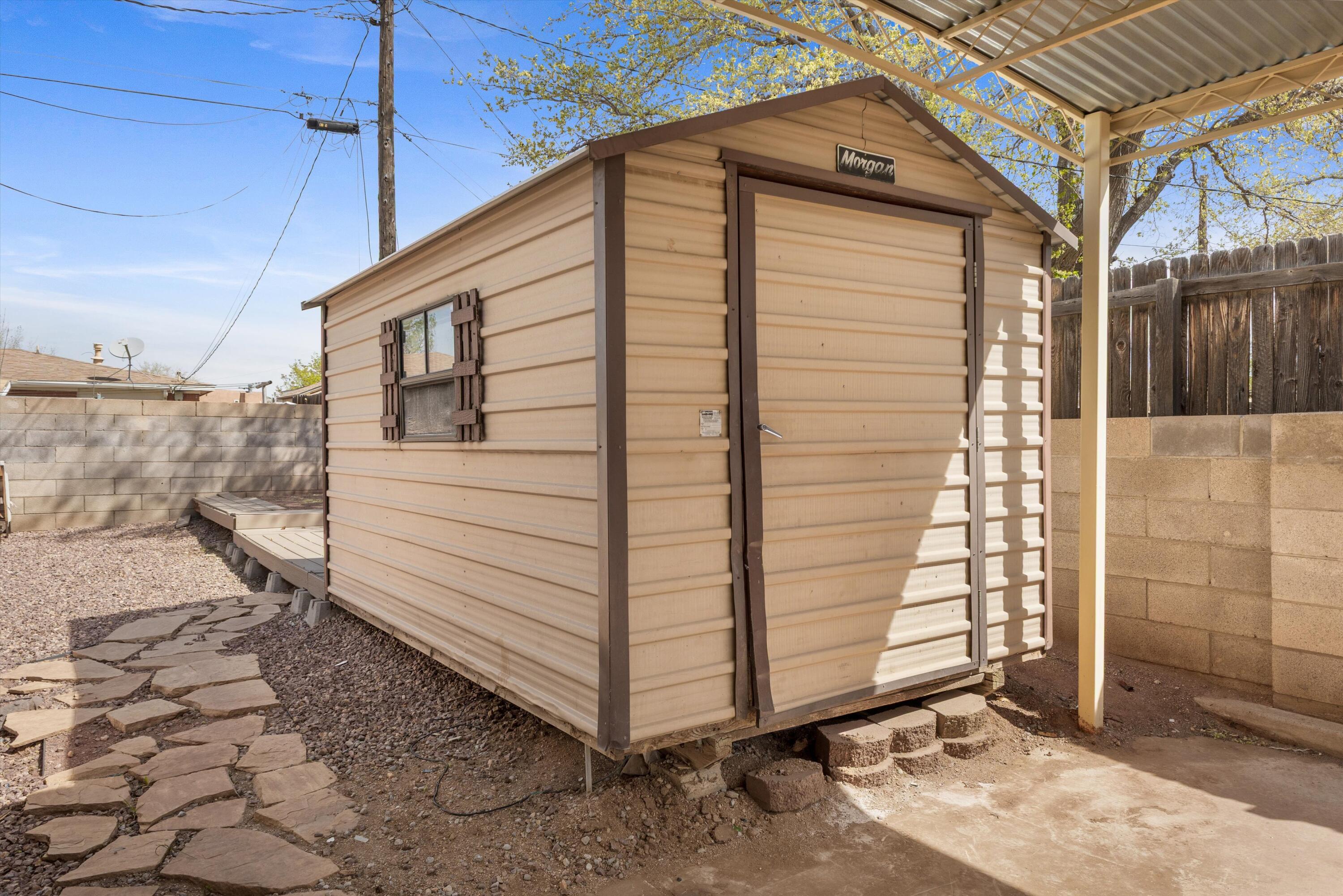 Photo 14 — 9225 Mescalero Road NE