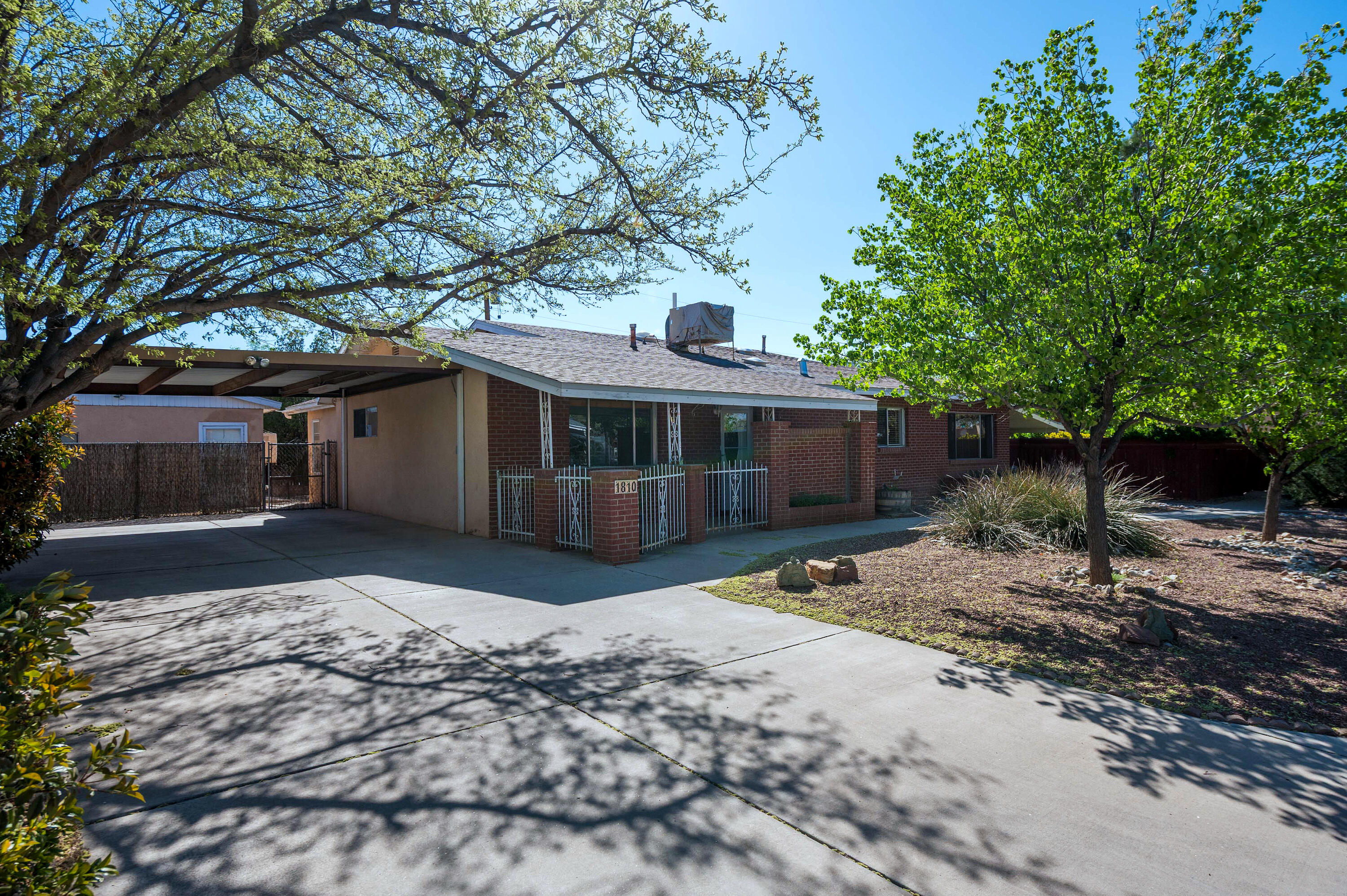 1810 Miller Circle NW