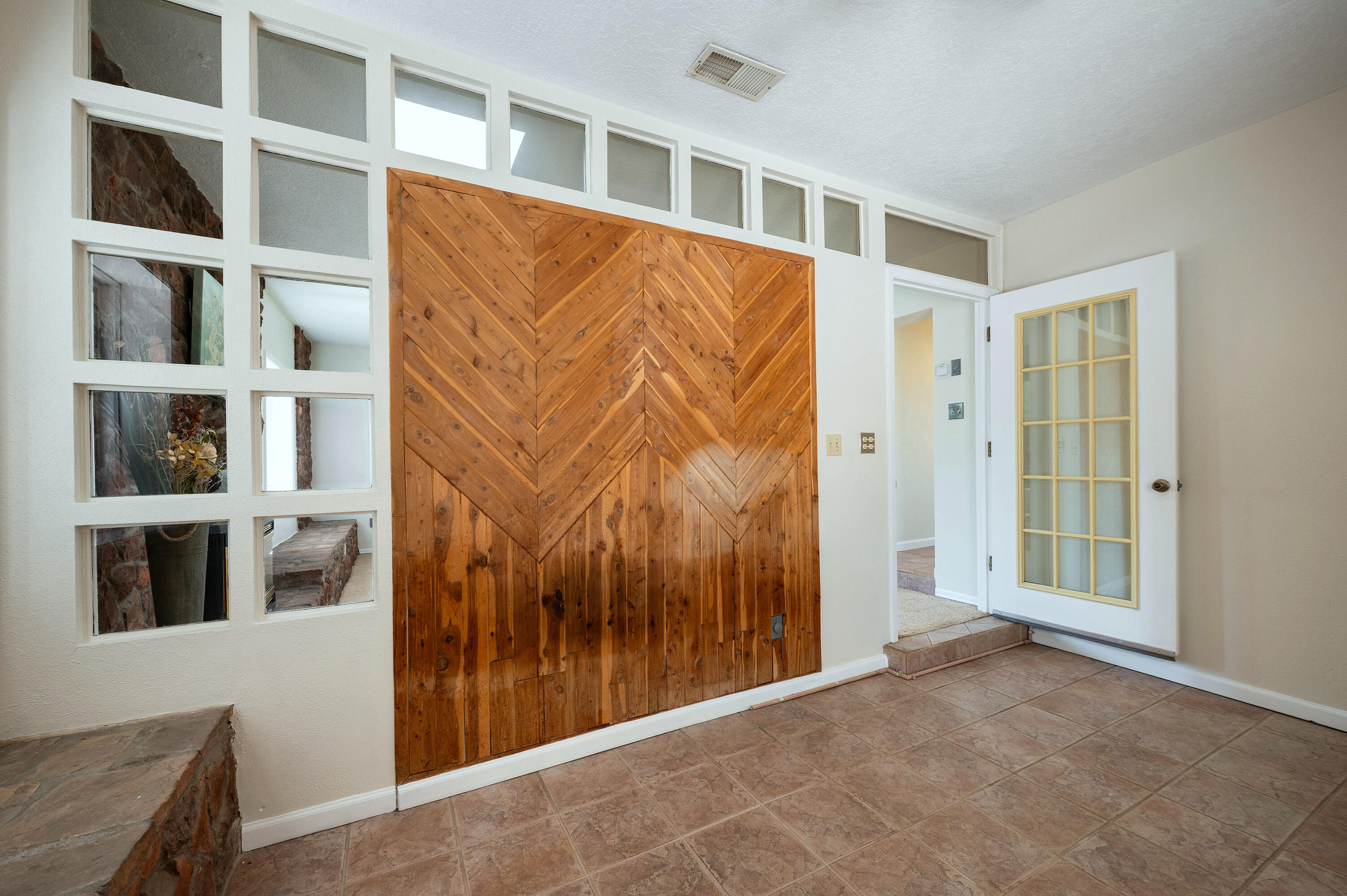 Photo 12 — 1810 Miller Circle NW