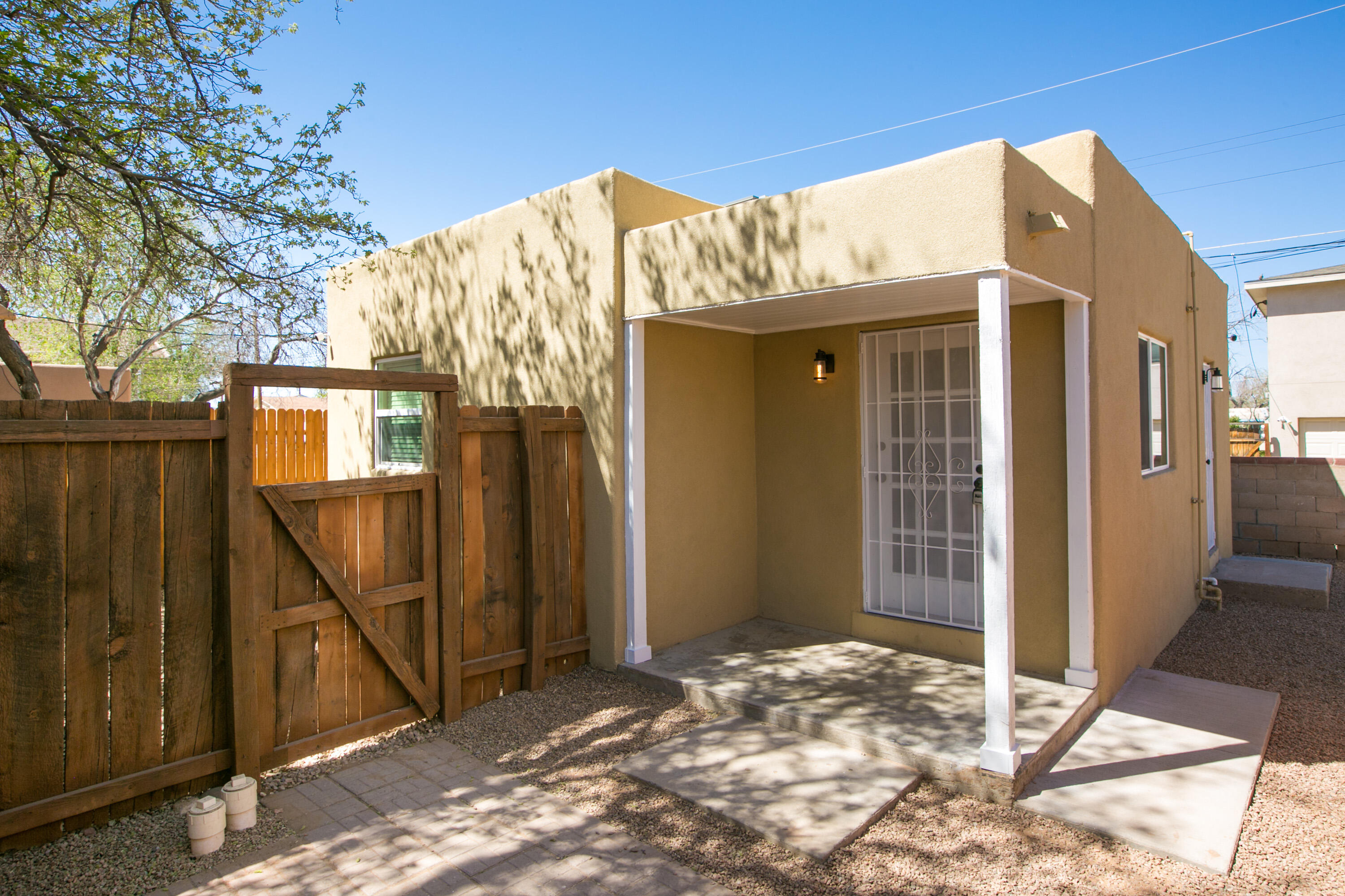 Photo 15 — 635 Adams Street NE