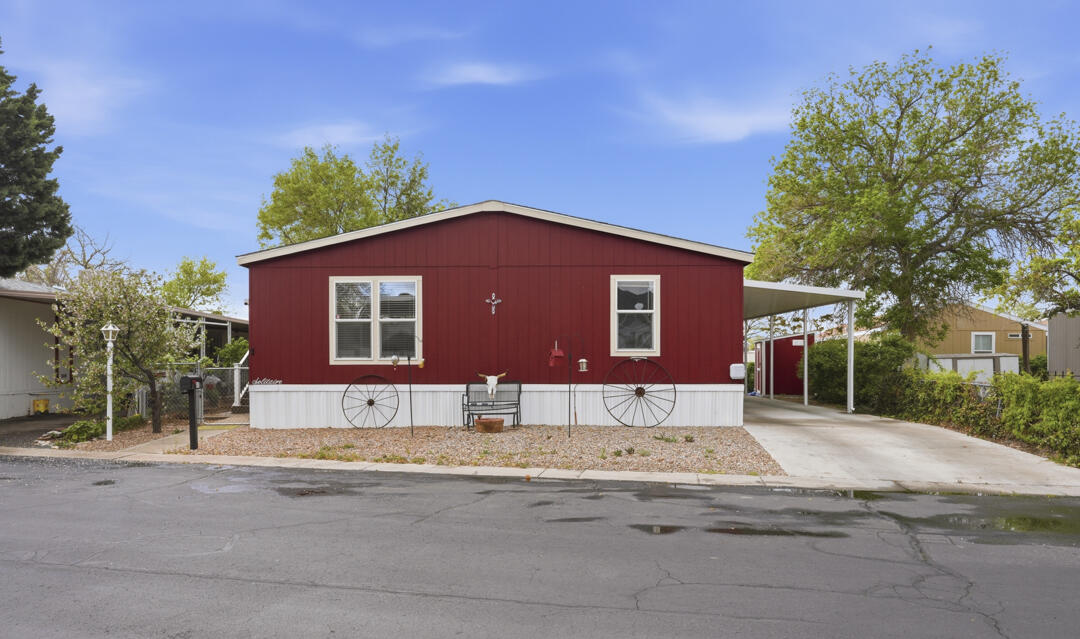 605 Doe Lane SE, Albuquerque, NM 87123