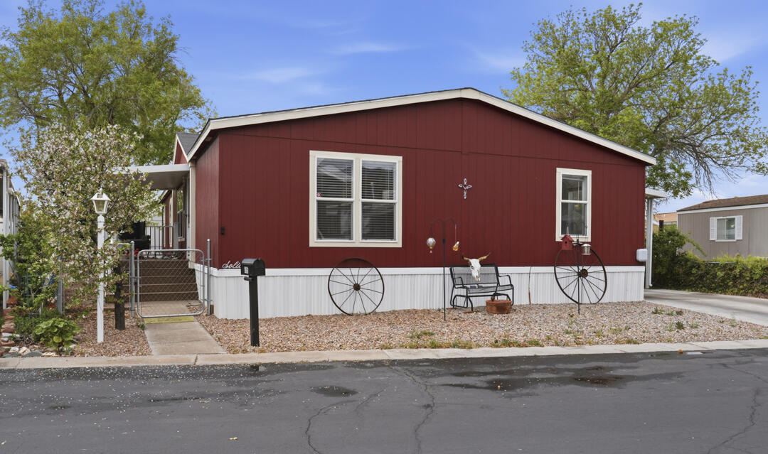 Photo 18 — 605 Doe Lane SE