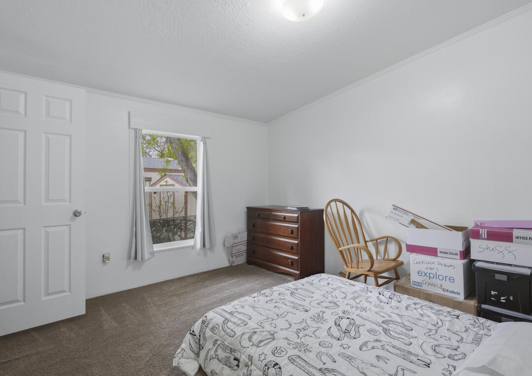 Photo 11 — 605 Doe Lane SE