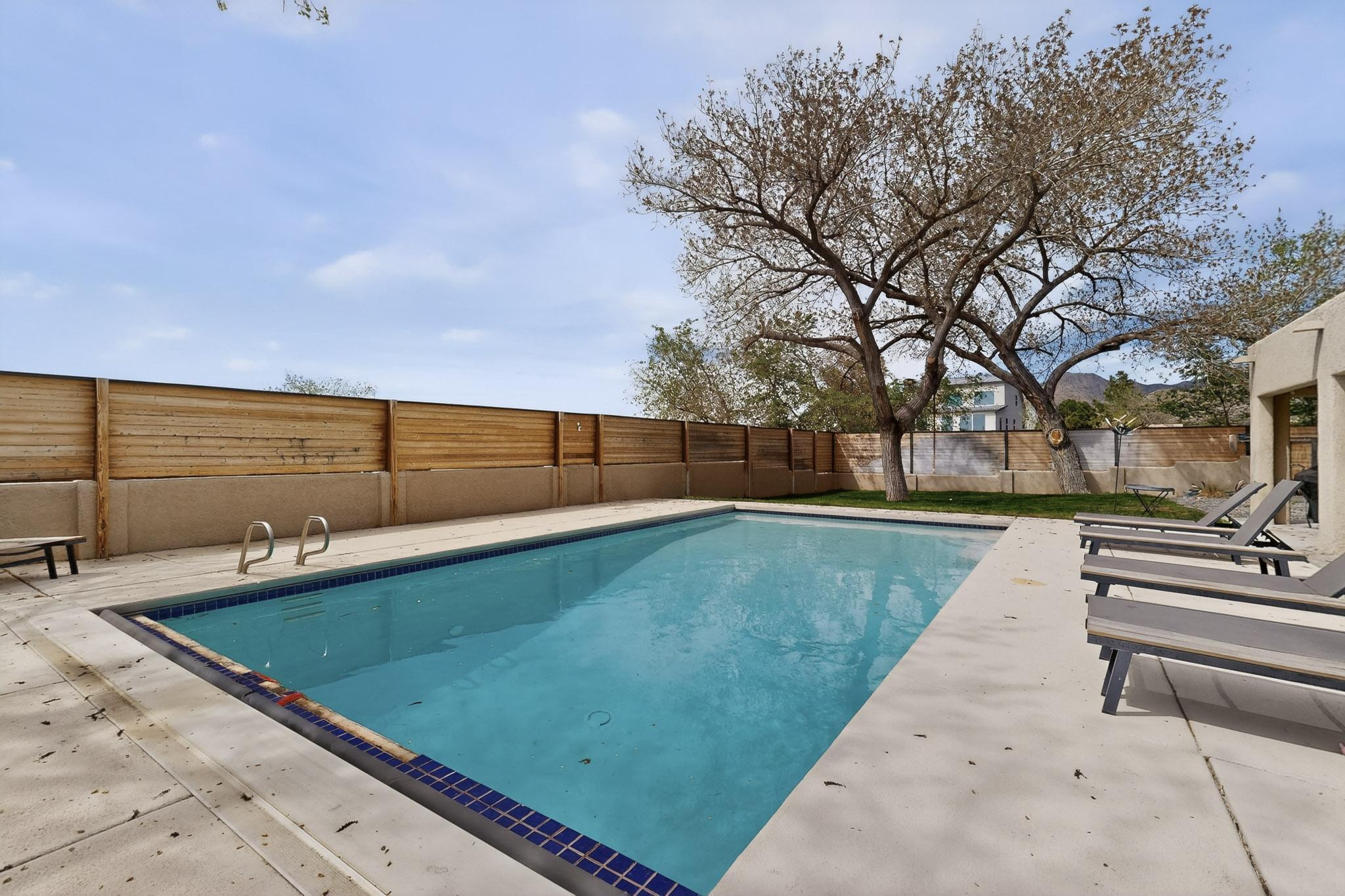 Photo 15 — 12509 Eagle Rock Avenue NE