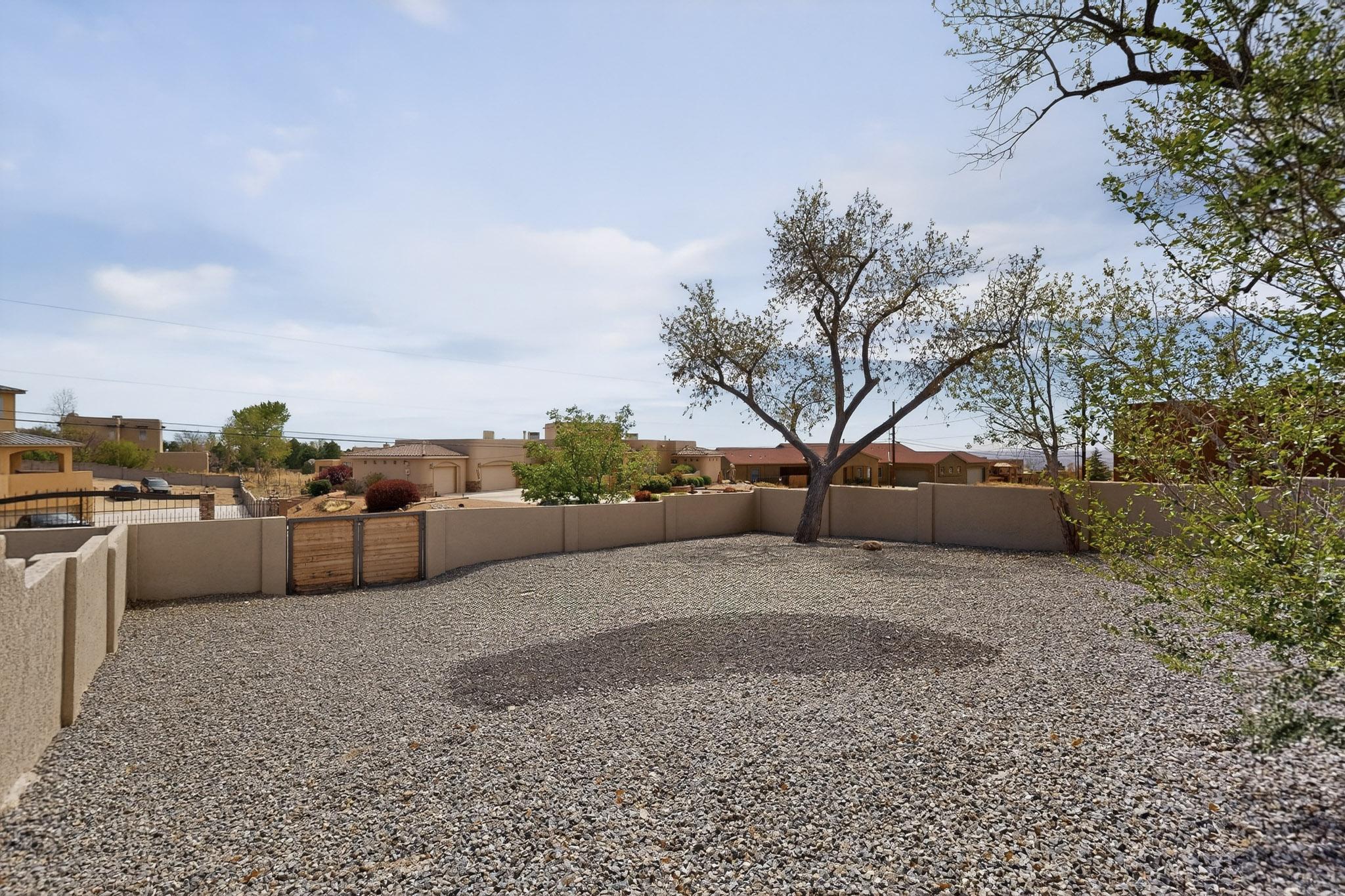 Photo 12 — 12509 Eagle Rock Avenue NE