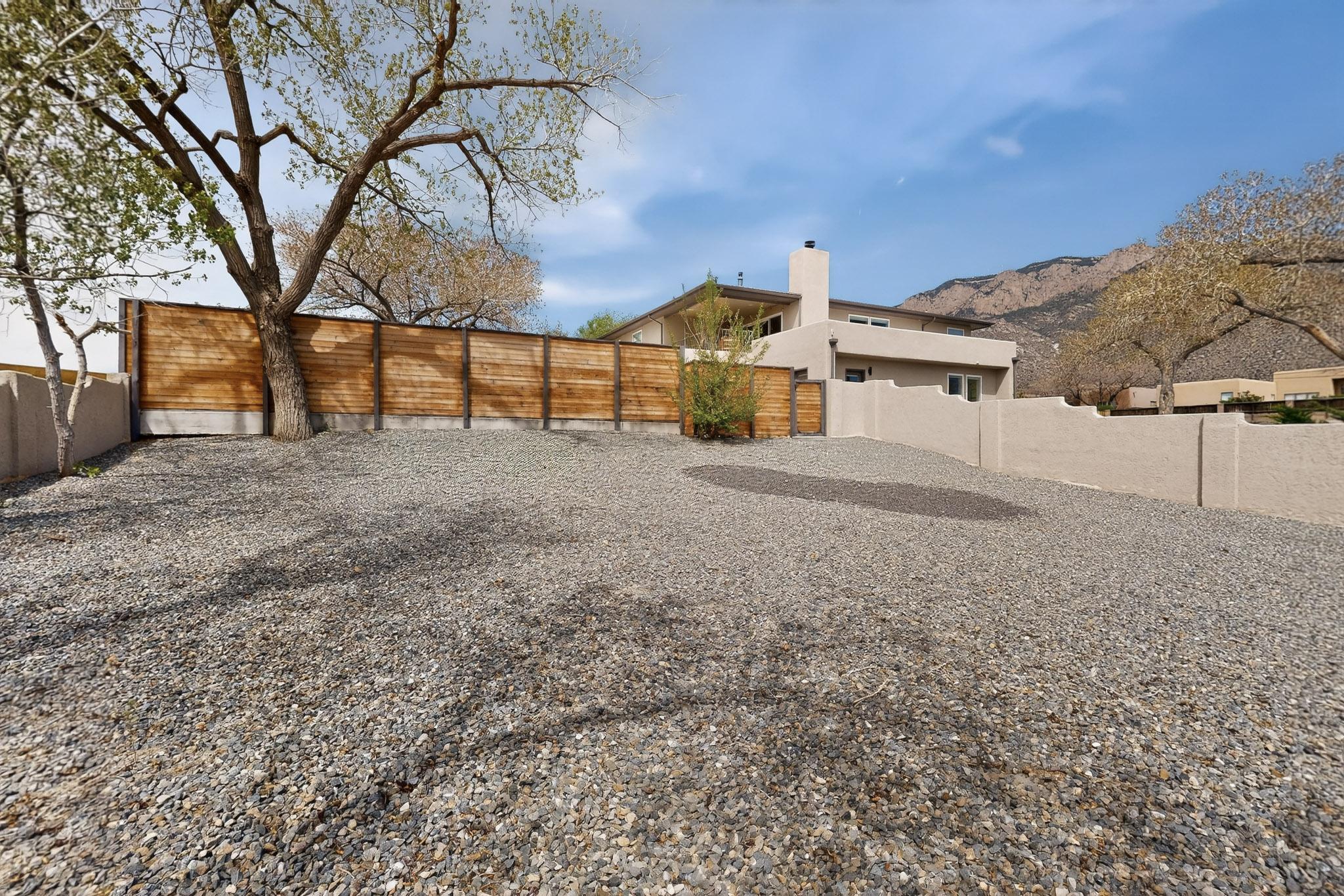 Photo 11 — 12509 Eagle Rock Avenue NE