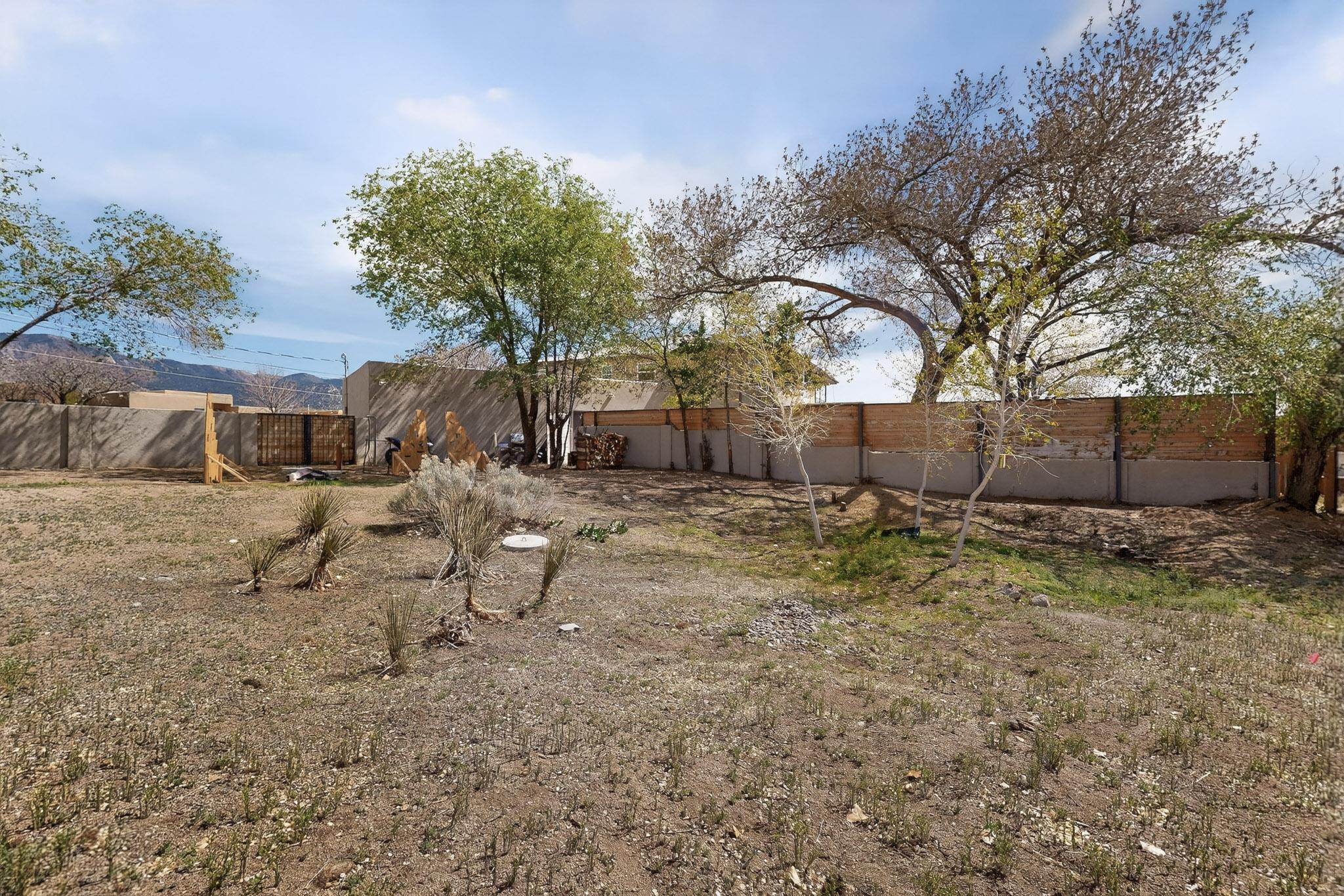 Photo 9 — 12509 Eagle Rock Avenue NE