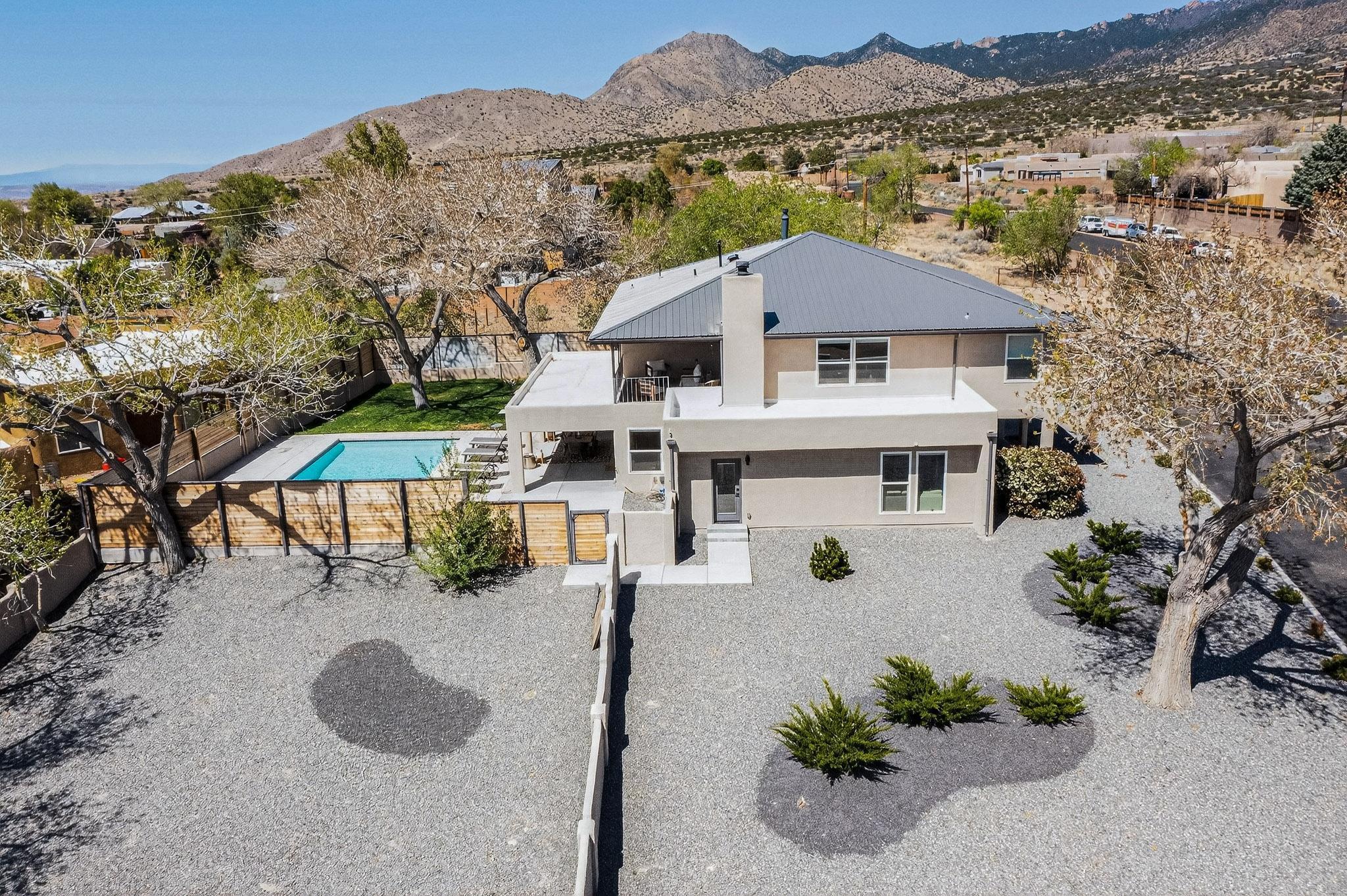 Photo 2 — 12509 Eagle Rock Avenue NE