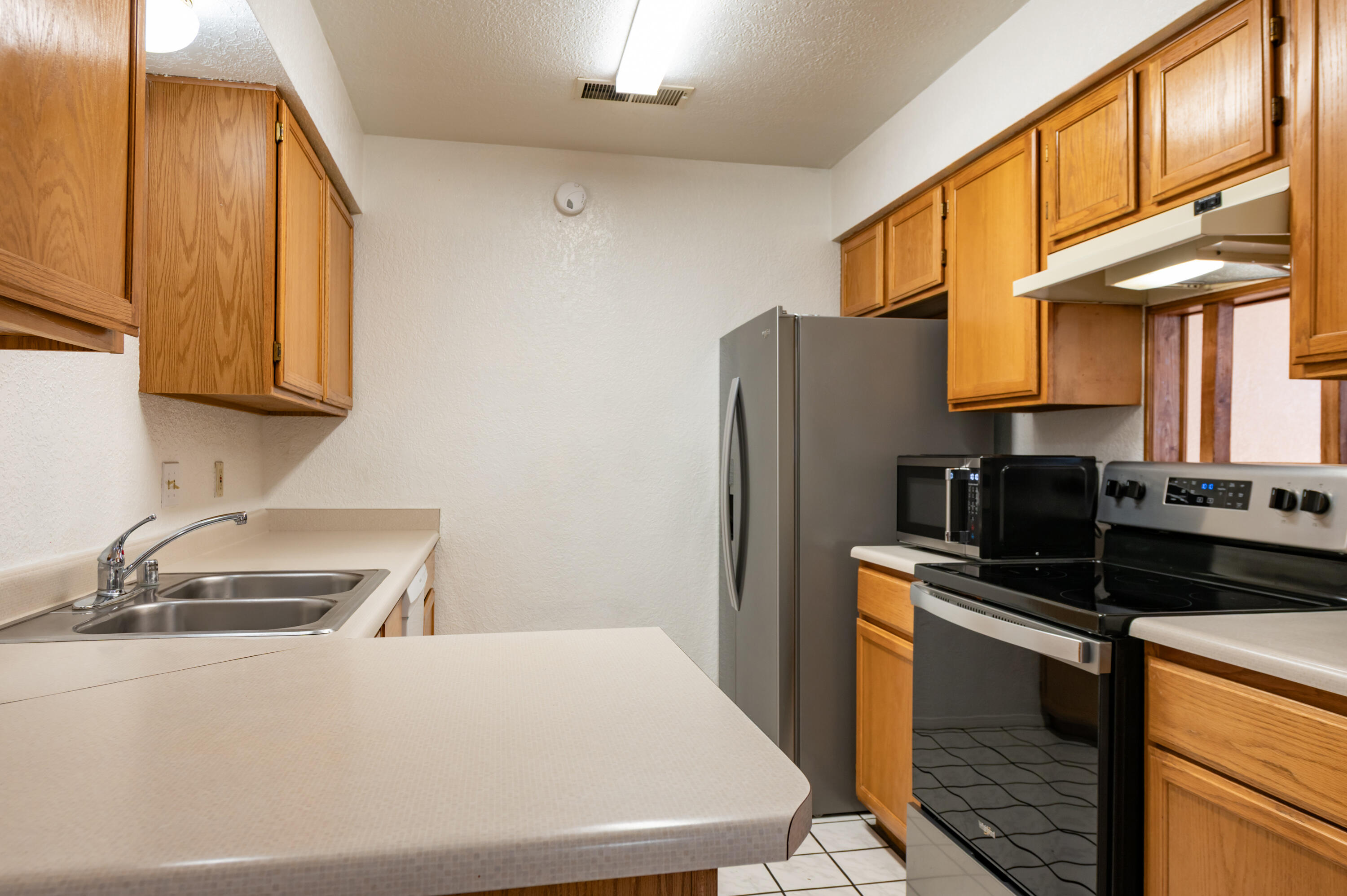 Photo 6 — 2900 Vista Del Rey NE UNIT 25B
