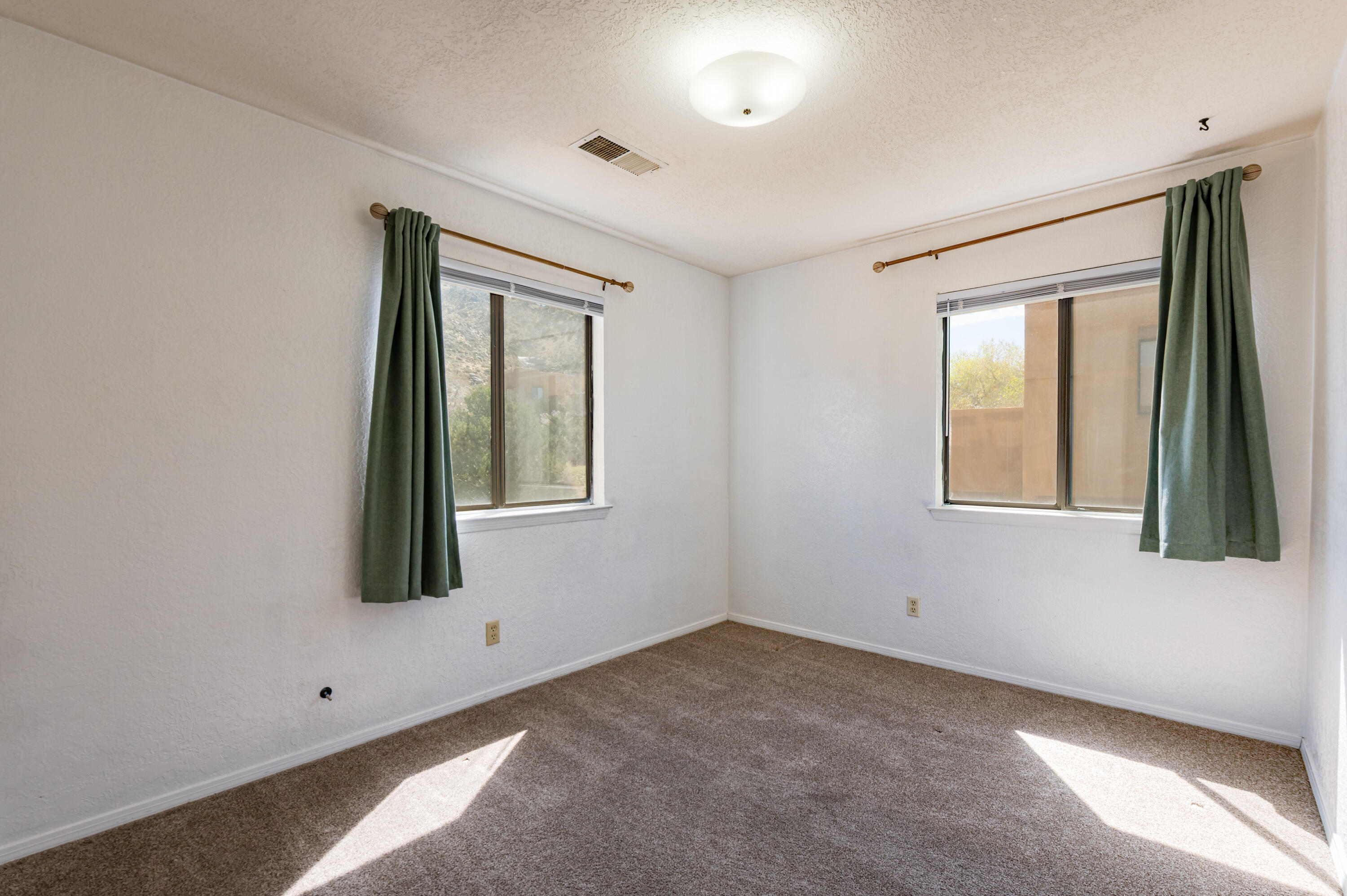 Photo 14 — 2900 Vista Del Rey NE UNIT 25B