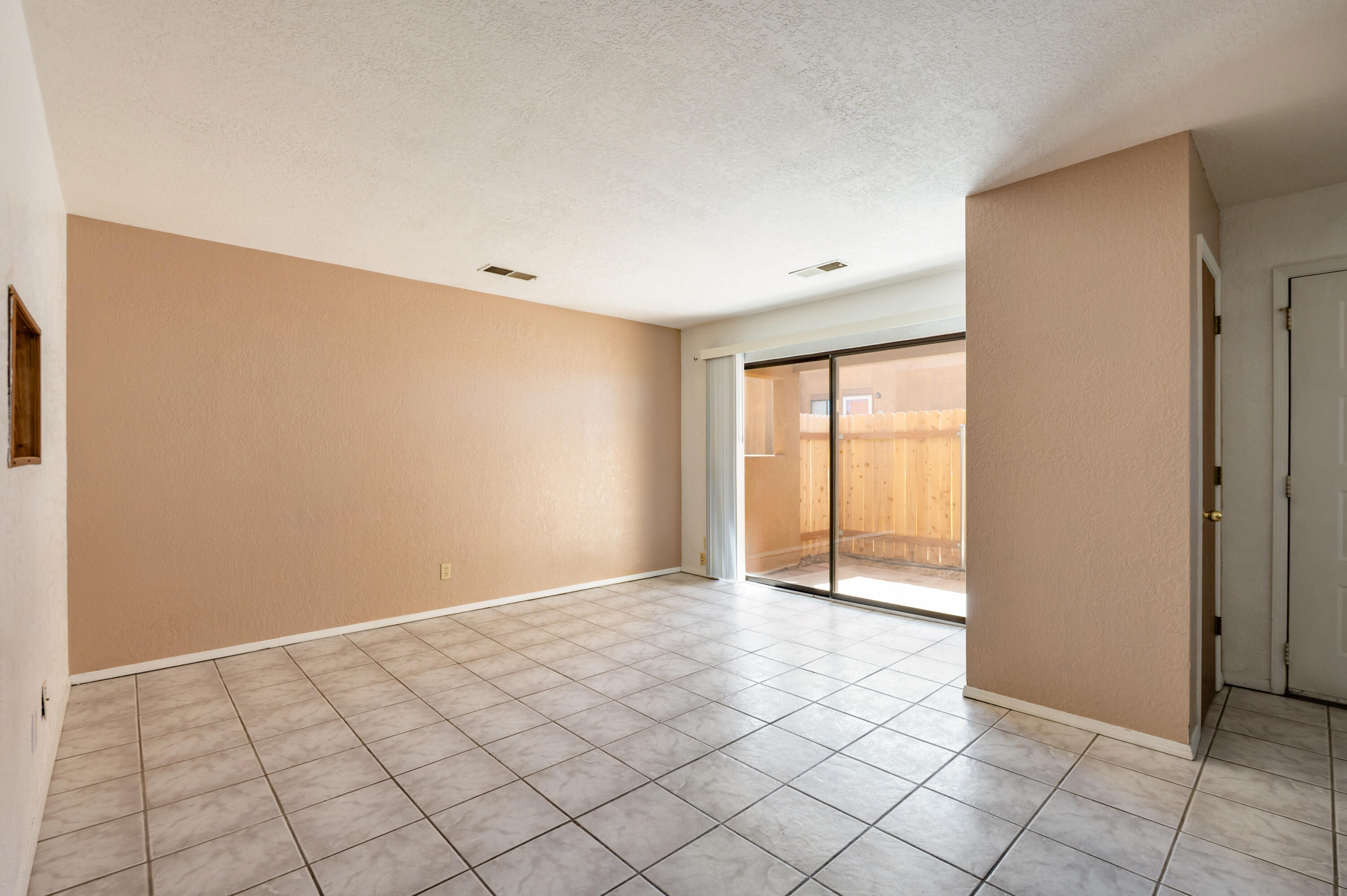 Photo 19 — 2900 Vista Del Rey NE UNIT 25B
