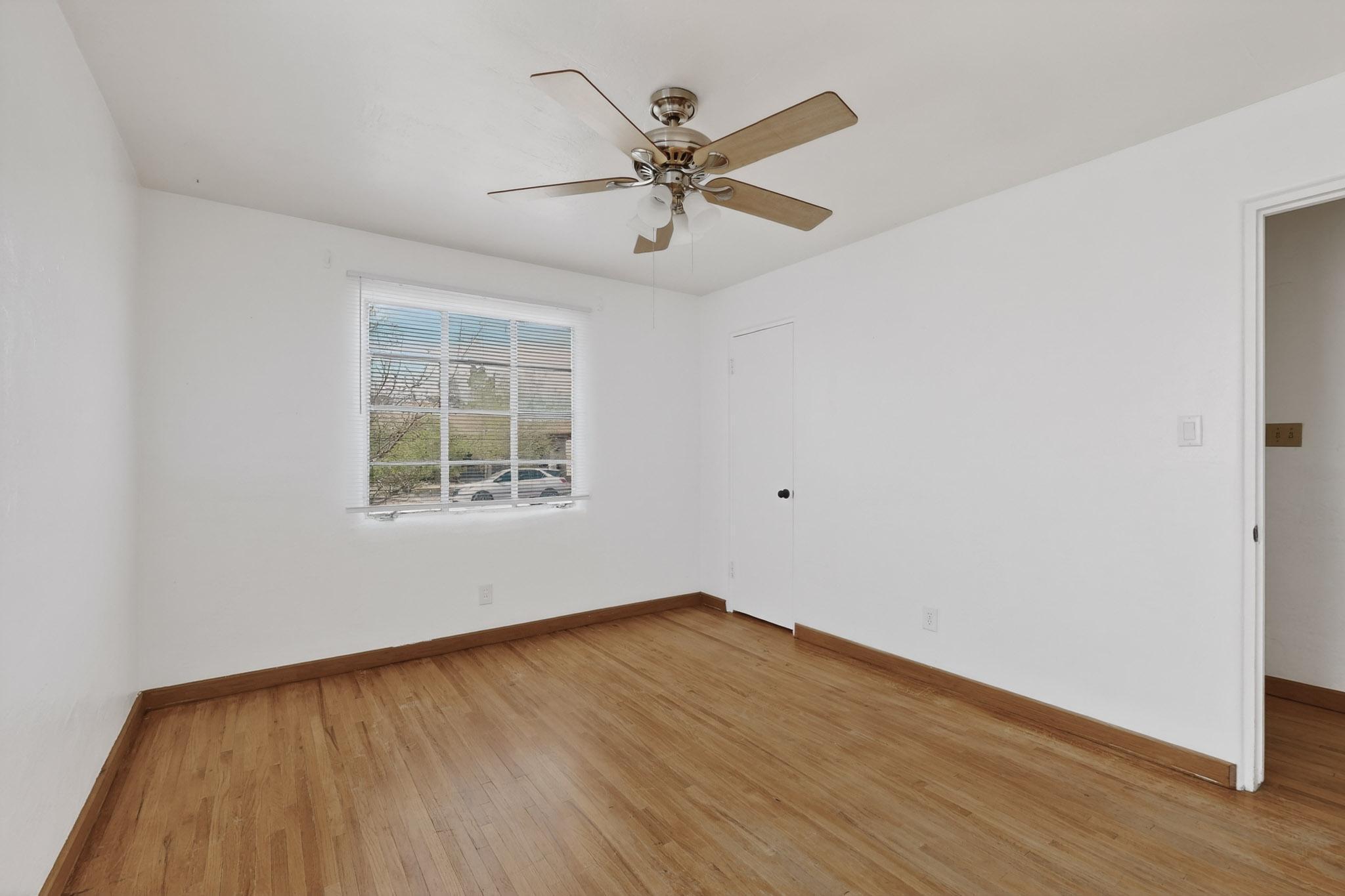 Photo 3 — 1820 Indiana Street NE